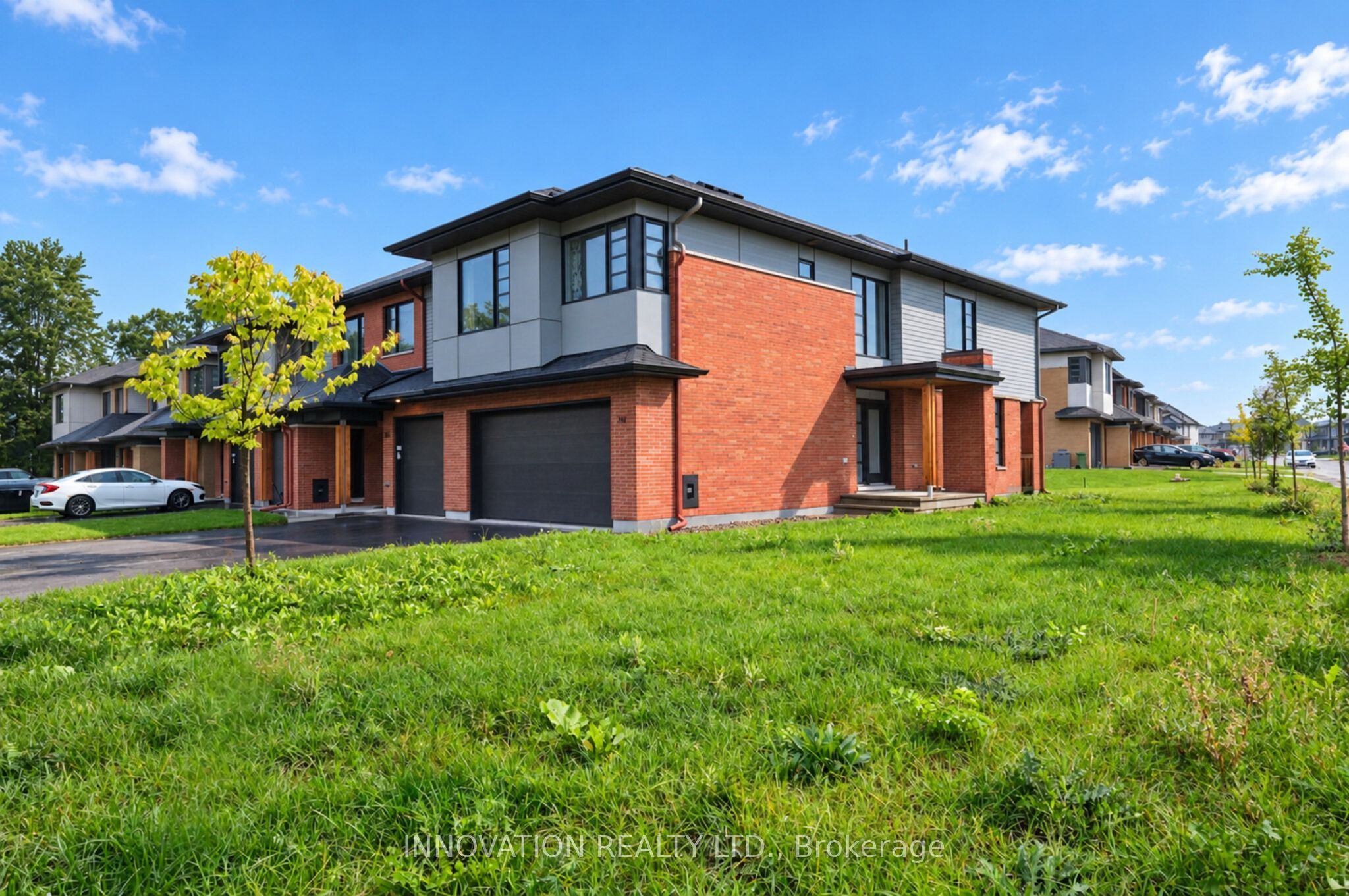 747 ACAI Way, Blossom Park - Airport and Area, ON K1X 0K1 photo 2
