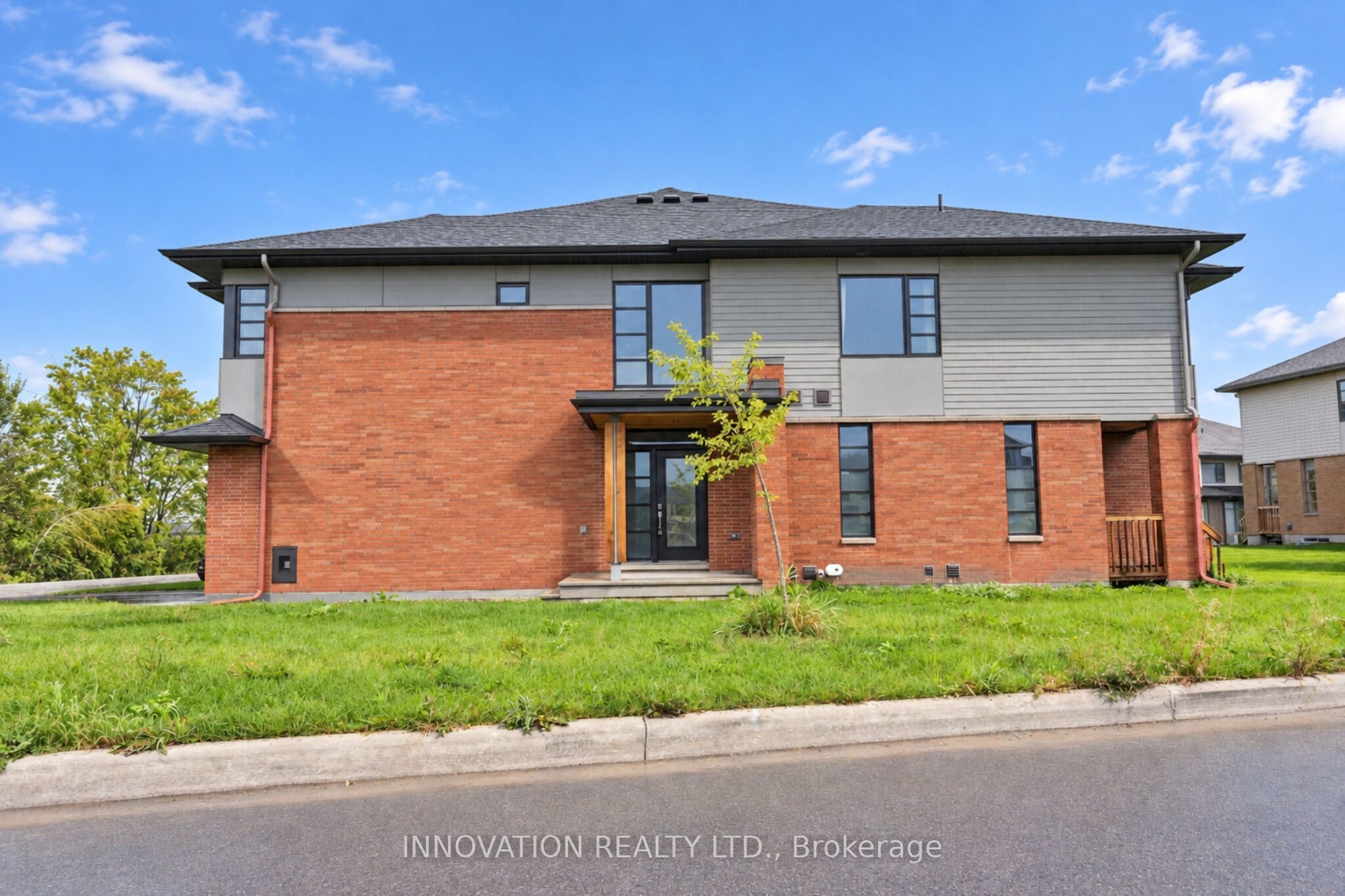 747 ACAI Way, Blossom Park - Airport and Area, ON K1X 0K1 photo 3