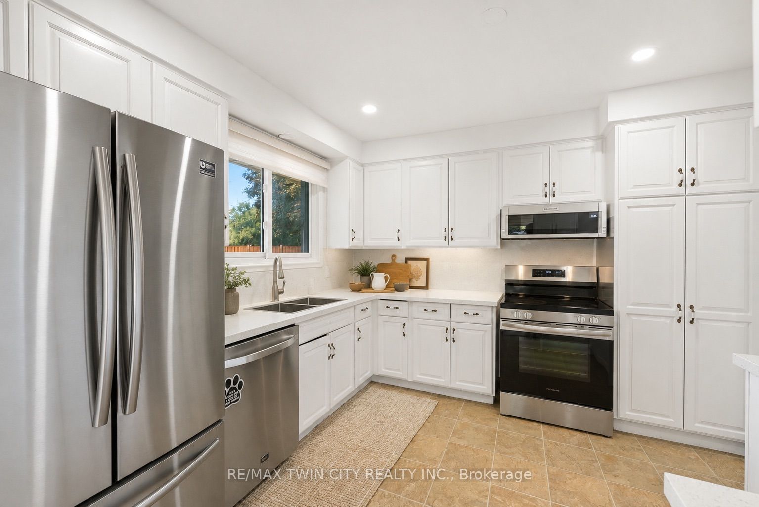 58 Tupper Crescent UPPER LEVEL, Kitchener, ON N2B 2X9 photo 3