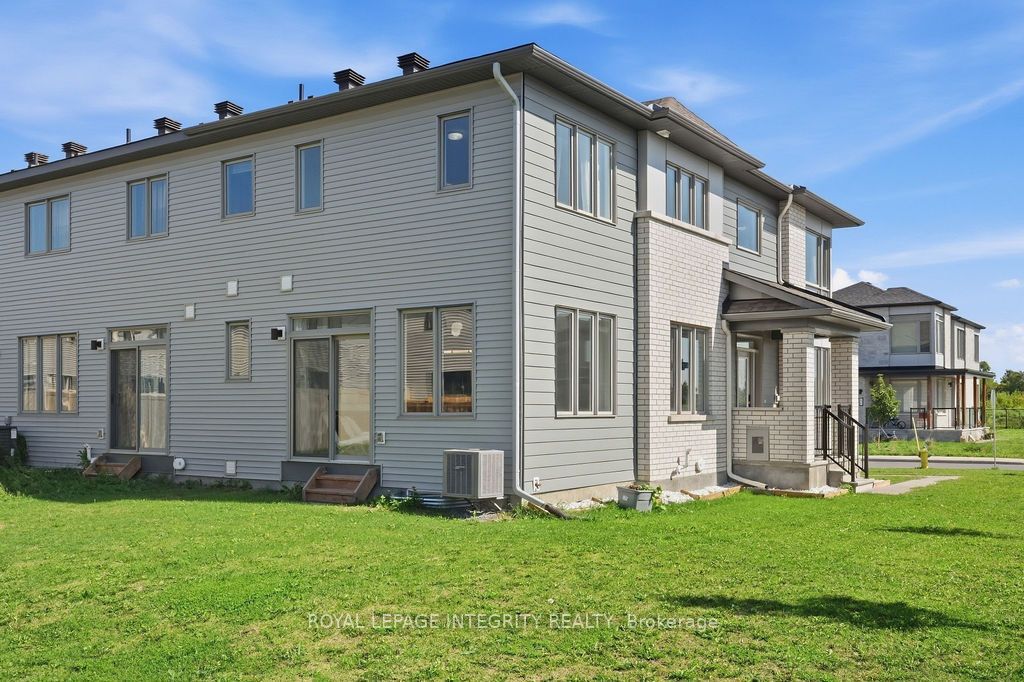 660 Fenwick Way, Barrhaven, ON K2J 7E6 photo 3