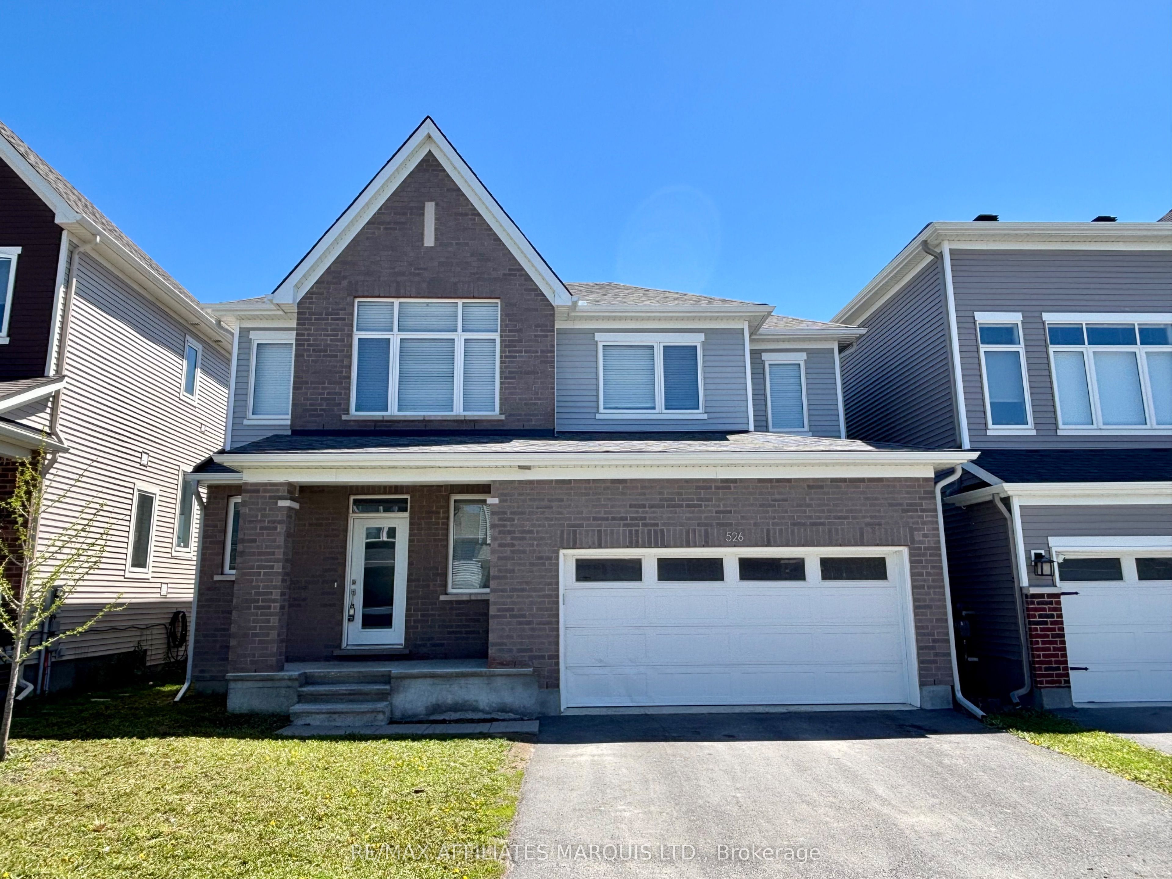526 Sturnidae Street, Barrhaven, ON K2J 6W9