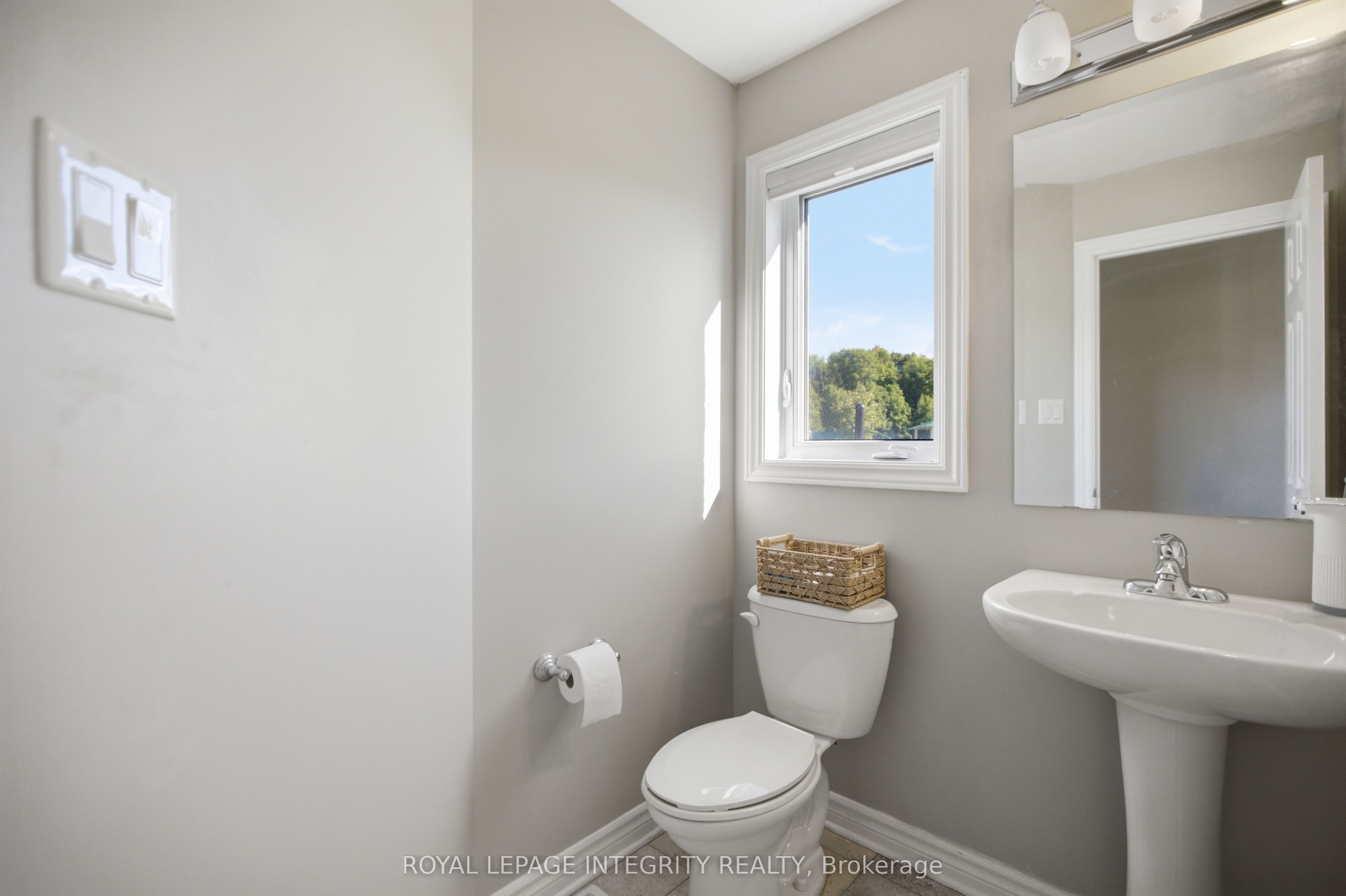 320 Tourmaline Crescent, Barrhaven, ON K2J 3T9 photo 5