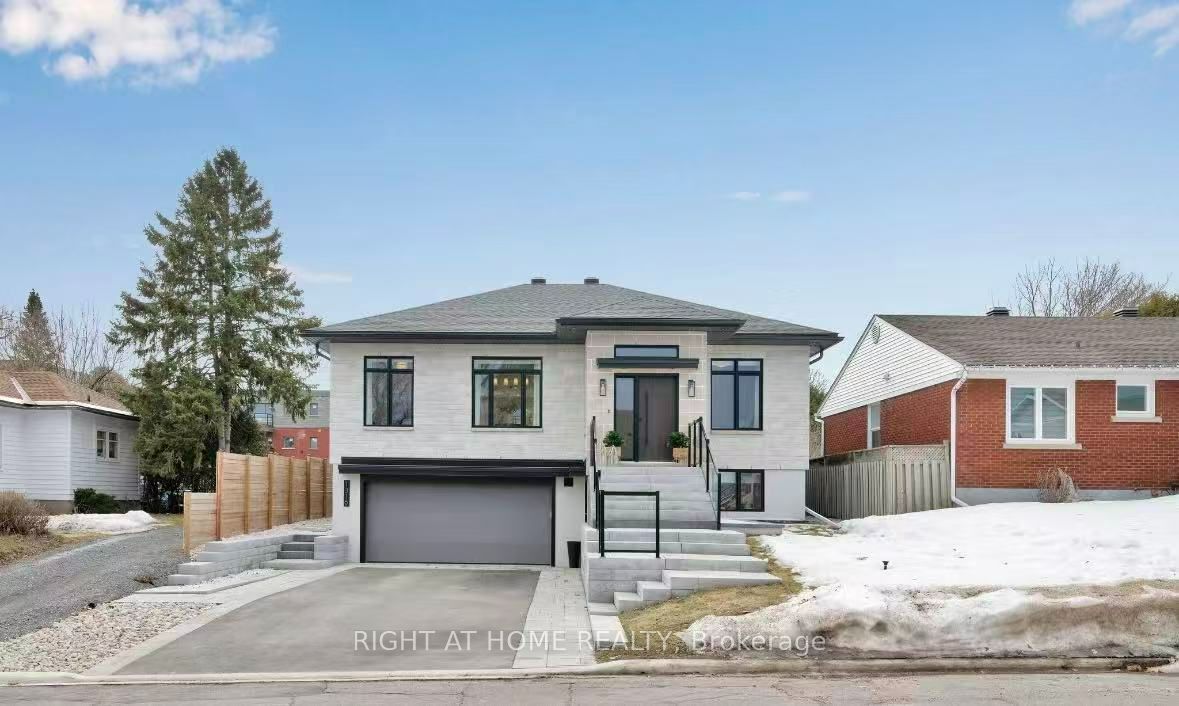 1316 Dochester Ave Avenue #2, Carlington - Central Park, ON K1Z 8E7