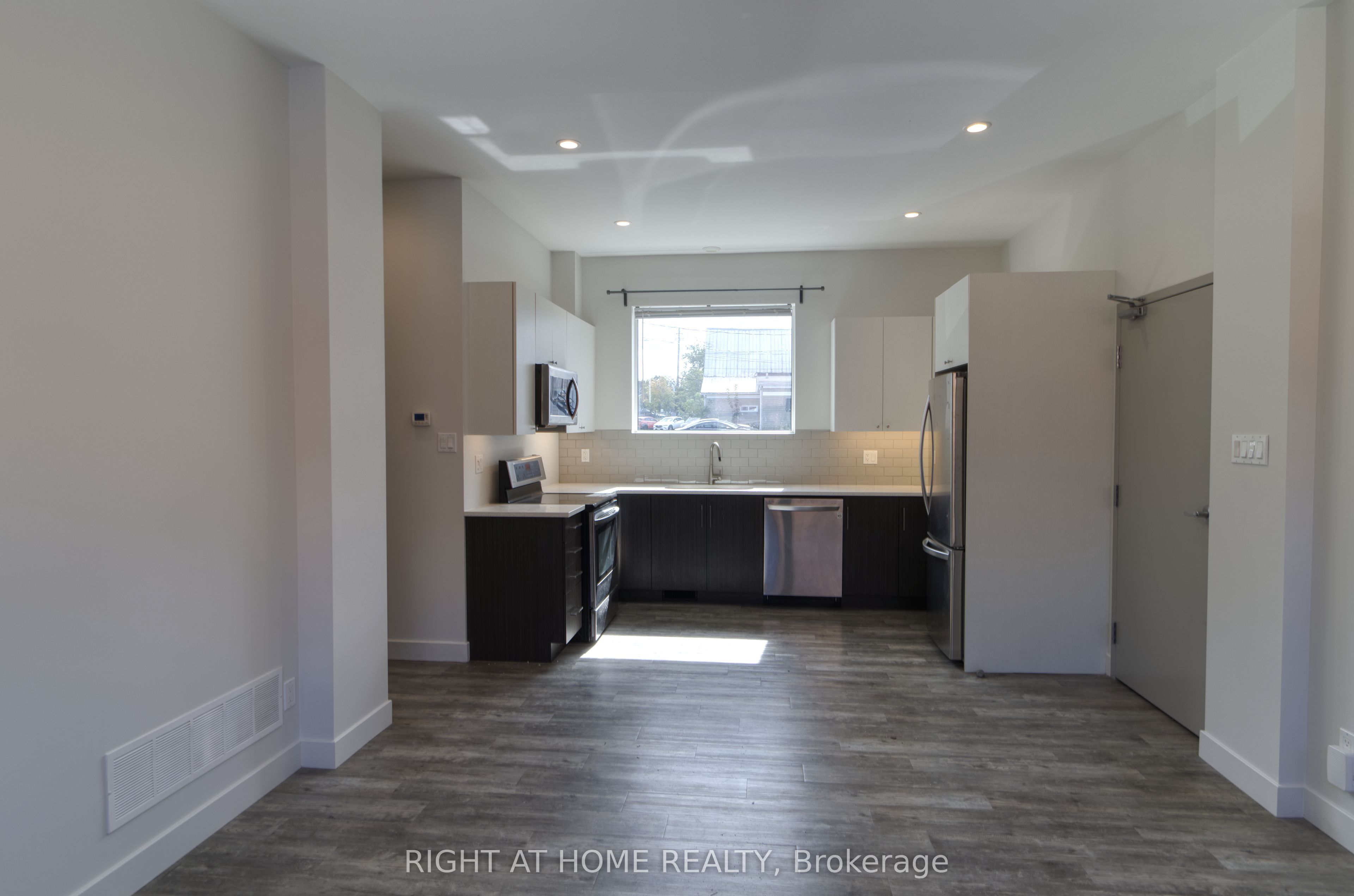 118/116 Water Street Unit #3, Mississippi Mills, ON K0A 1A0 photo 5