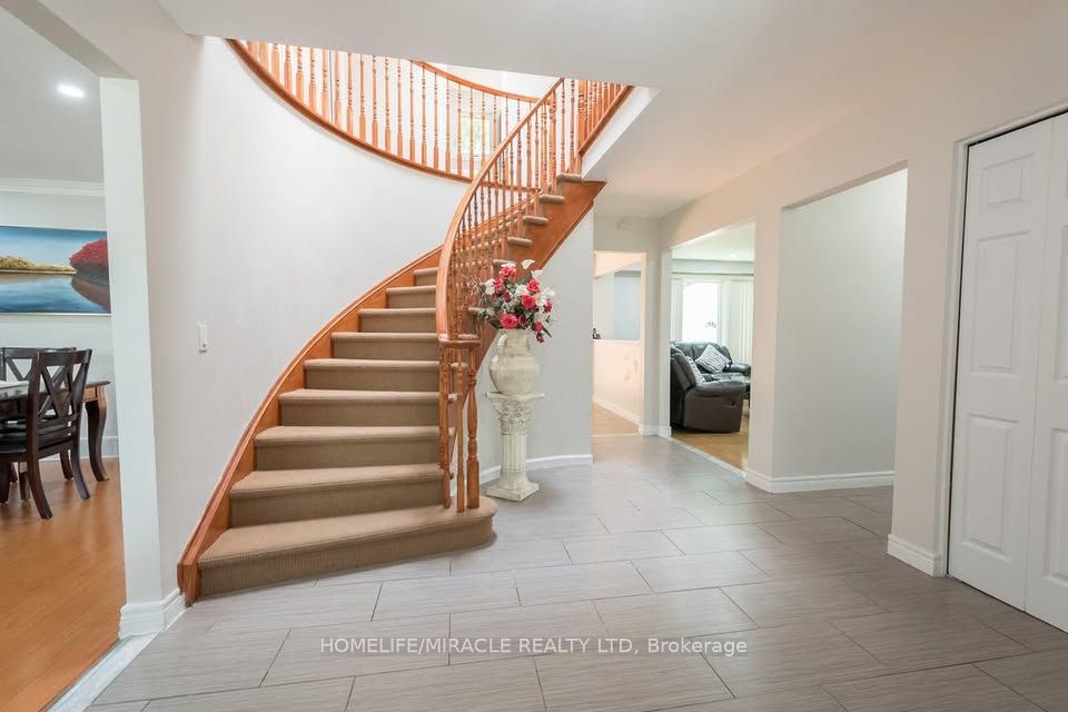 26 Blueberry Drive, Hamilton, ON L8E 4S1 photo 5