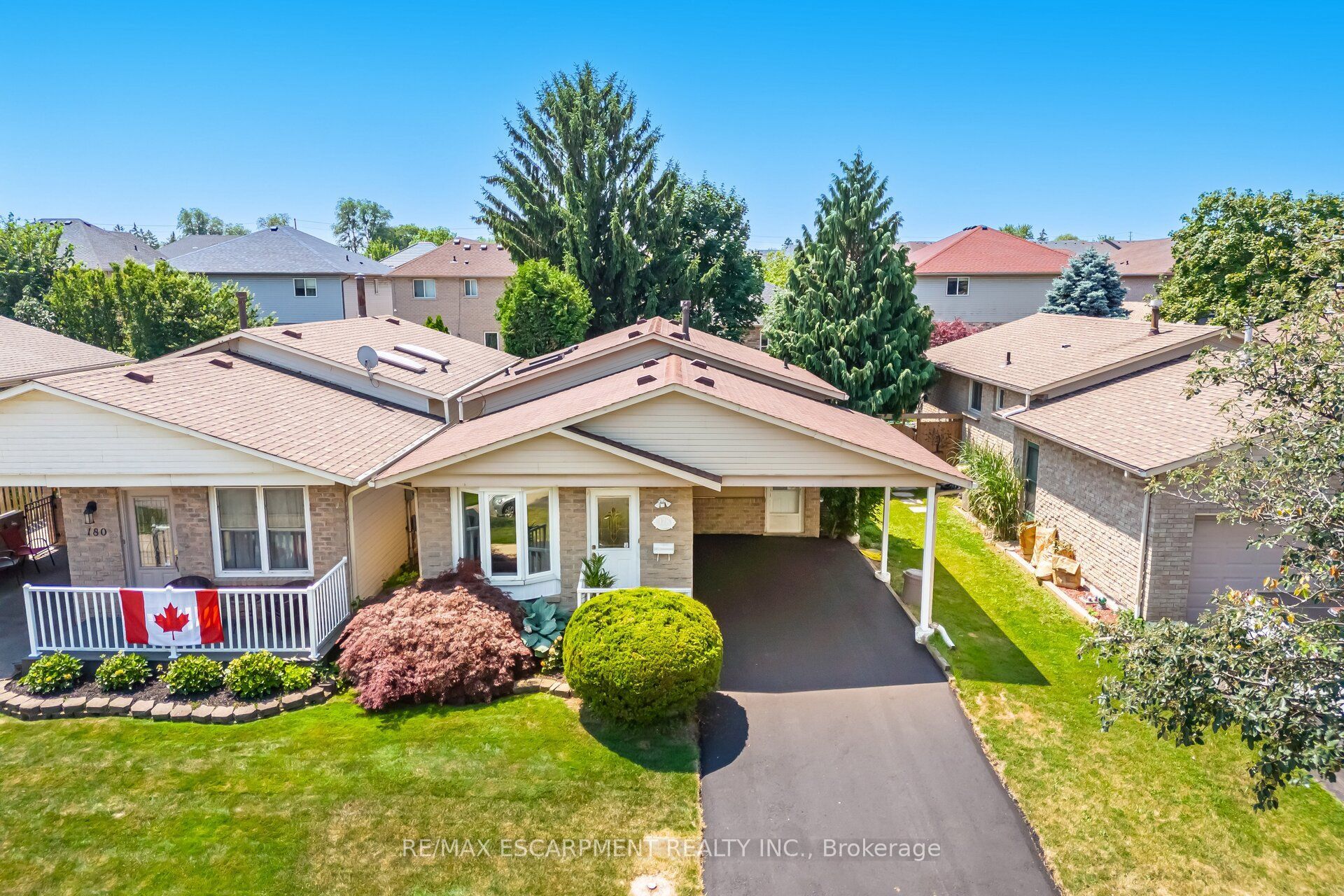 178 Athenia Drive, Hamilton, ON L8J 1V8