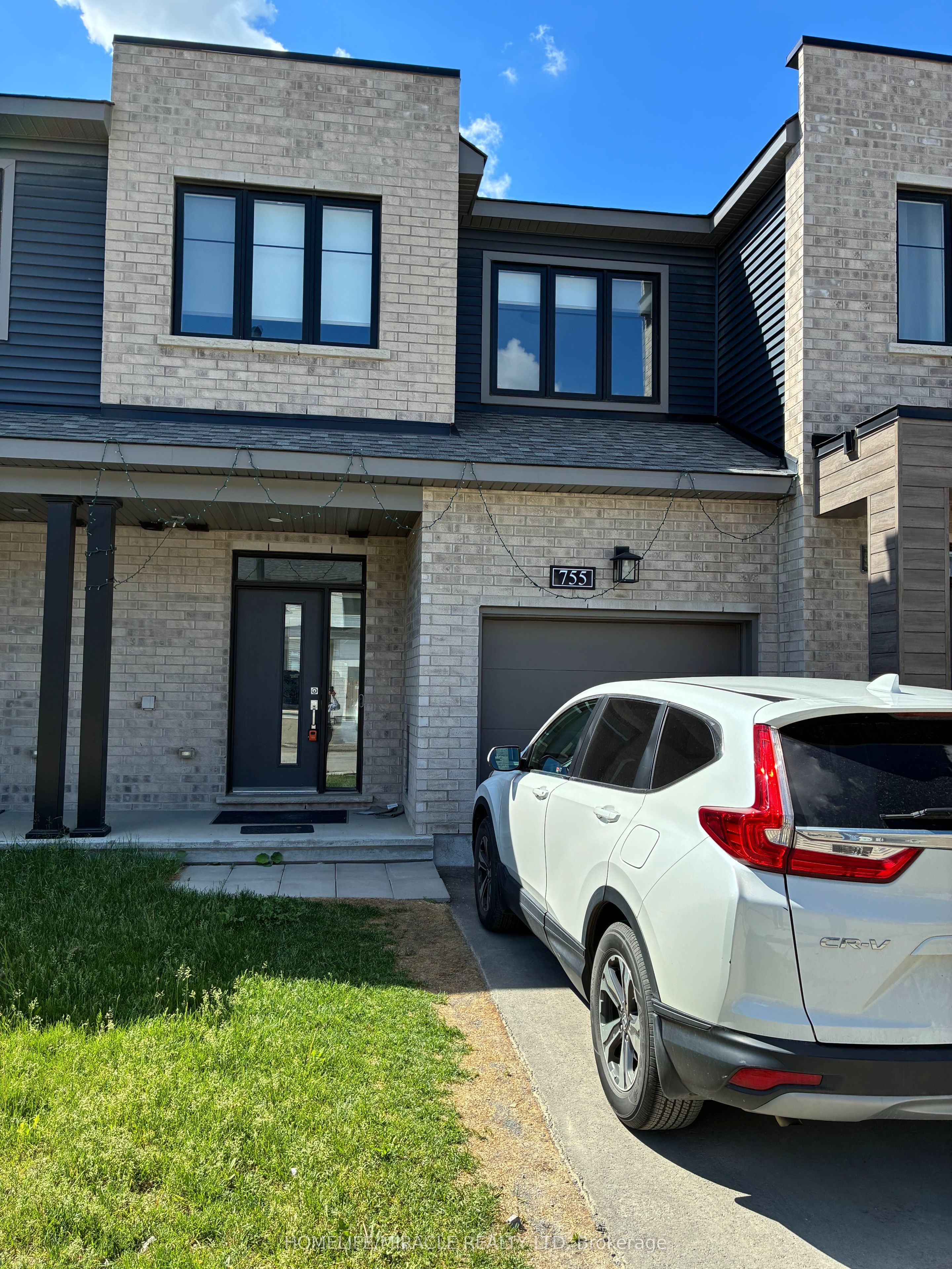 755 Fairline Row, Kanata, ON K2V 0M4 photo 3