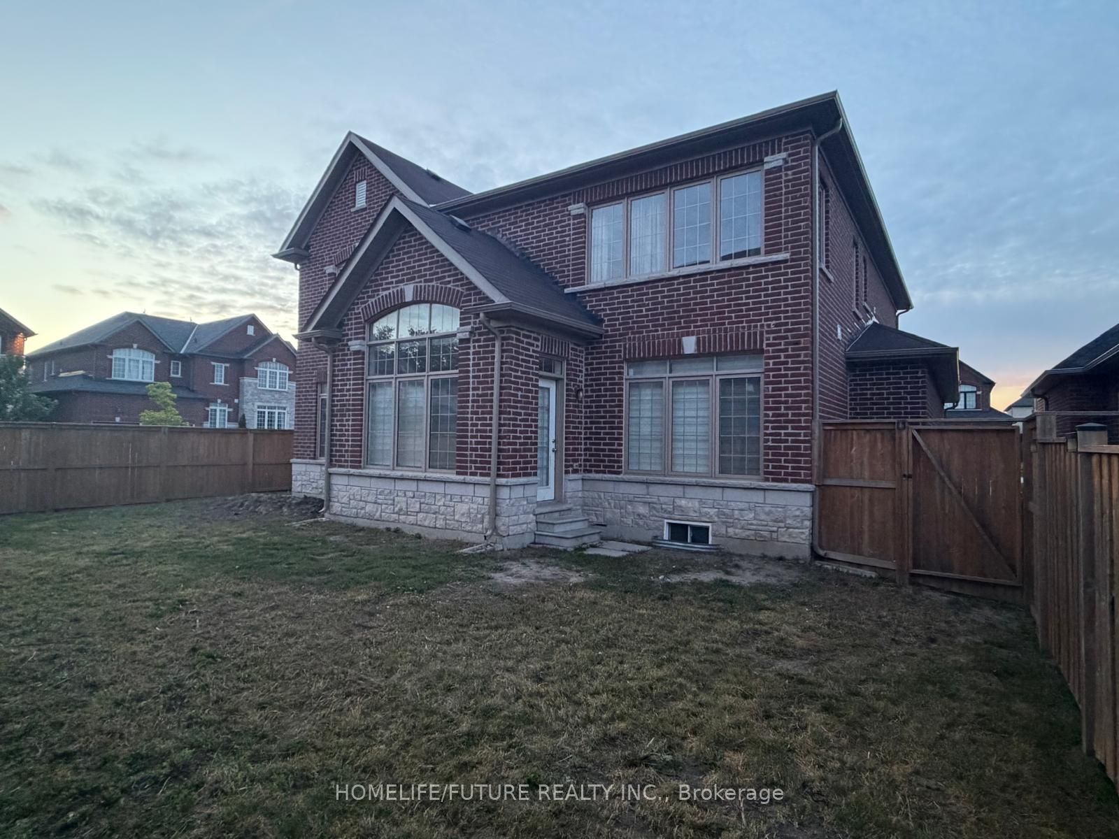 45 Pristine Trail Main & 2nd, Cavan Monaghan, ON L0A 1G0 photo 4
