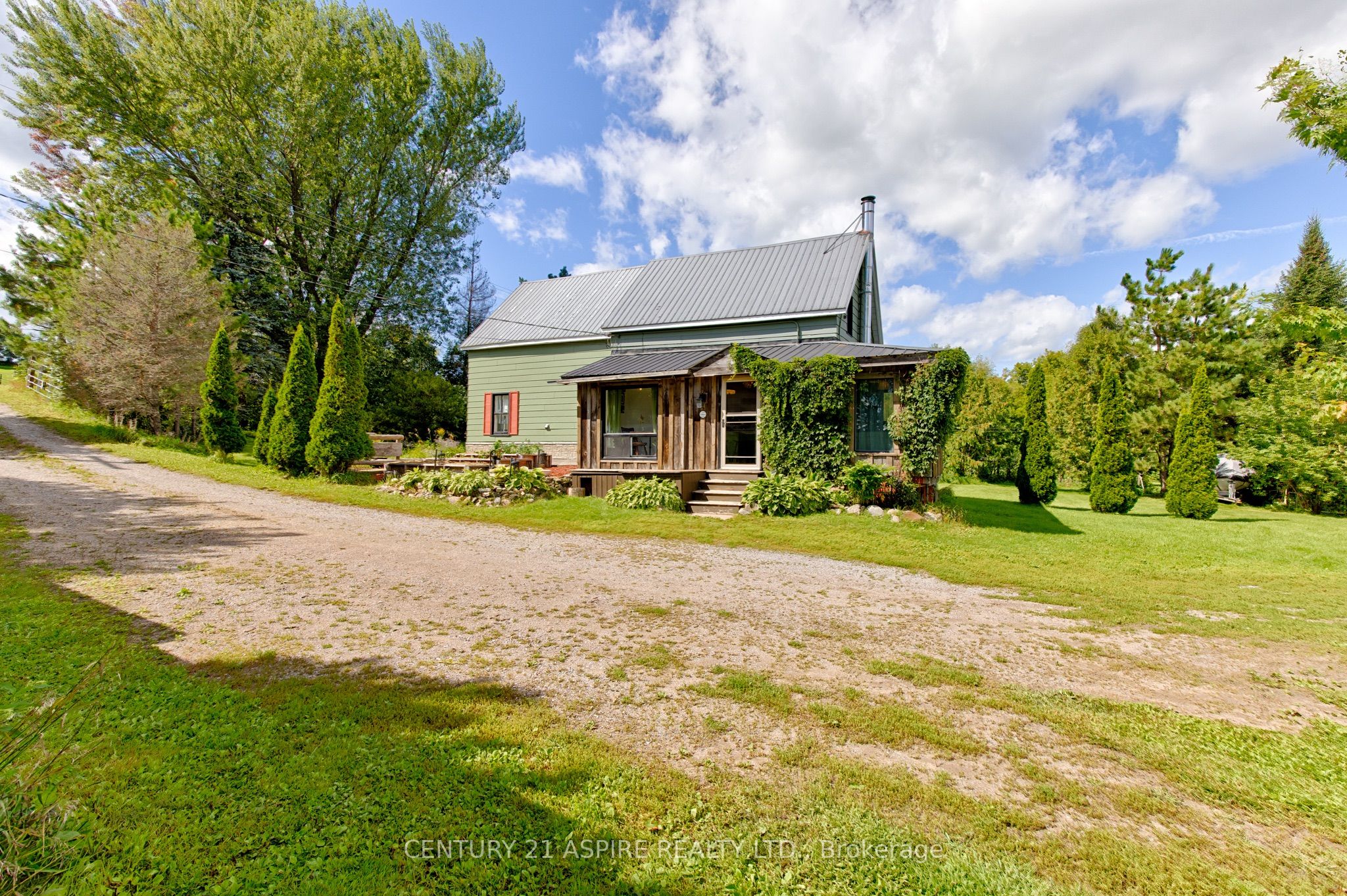 2552 Micksburg Road, Laurentian Valley, ON K8A 6W4 photo 4