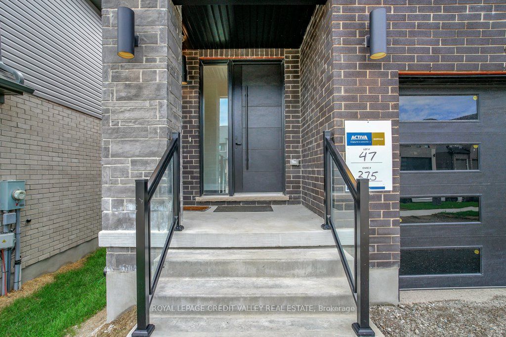 375 Chokecherry Crescent, Waterloo, ON N2V 0H1 photo 4