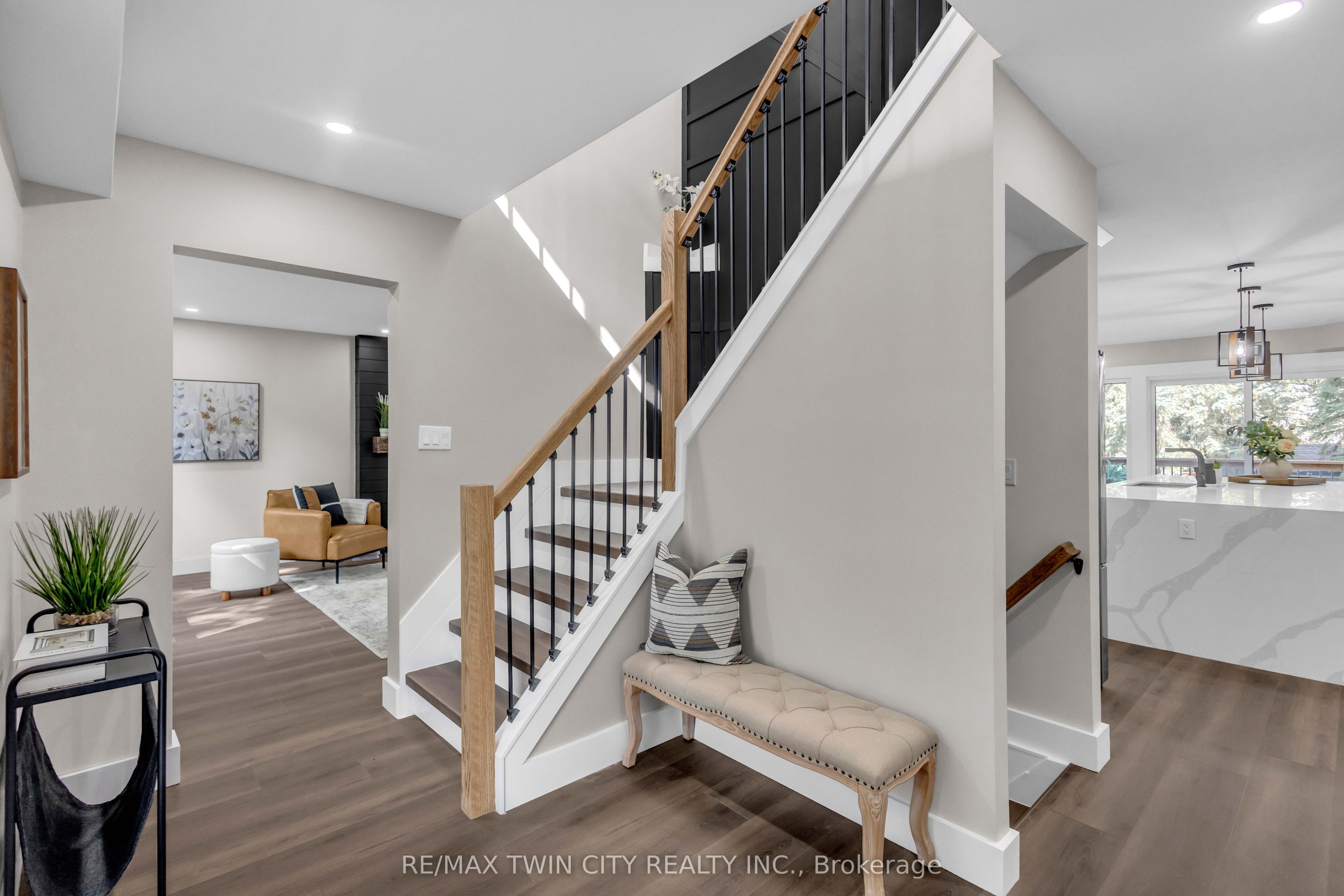 9 Rollingwood Crescent, Brantford, ON N3R 5Z7 photo 3
