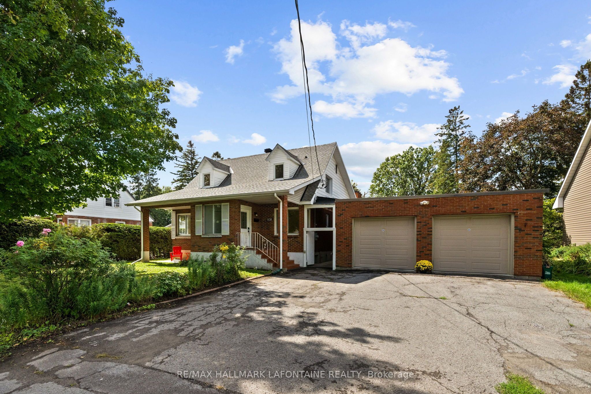 828 Roseview Avenue, Britannia Heights - Queensway Terrace N and Area, ON K2B 6J4