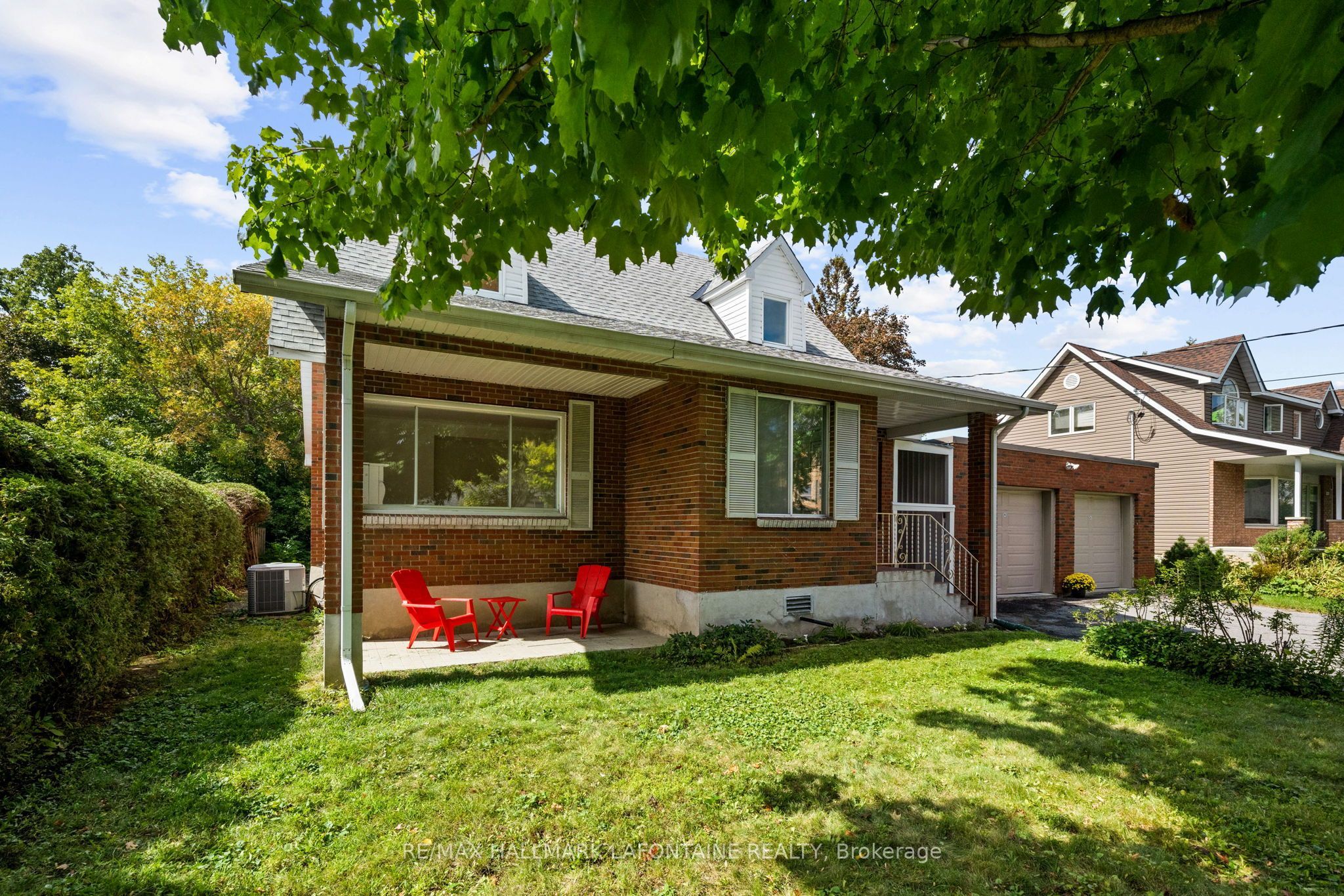 828 Roseview Avenue, Britannia Heights - Queensway Terrace N and Area, ON K2B 6J4 photo 3