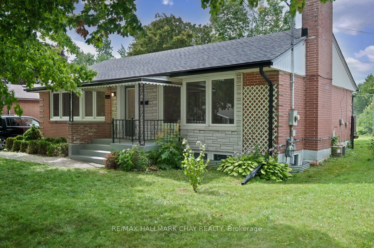 262 Bellevue Street, Peterborough, ON K9H 5E5 photo 2