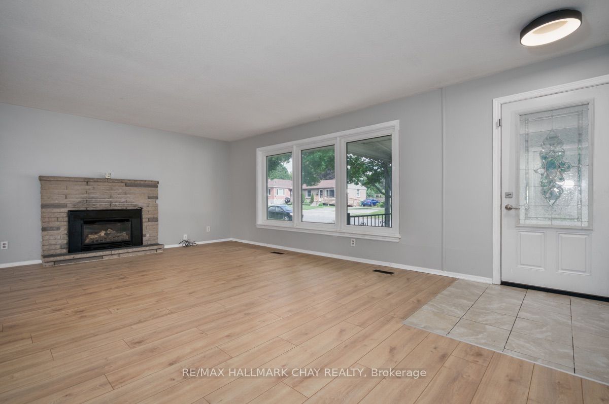 262 Bellevue Street, Peterborough, ON K9H 5E5 photo 4