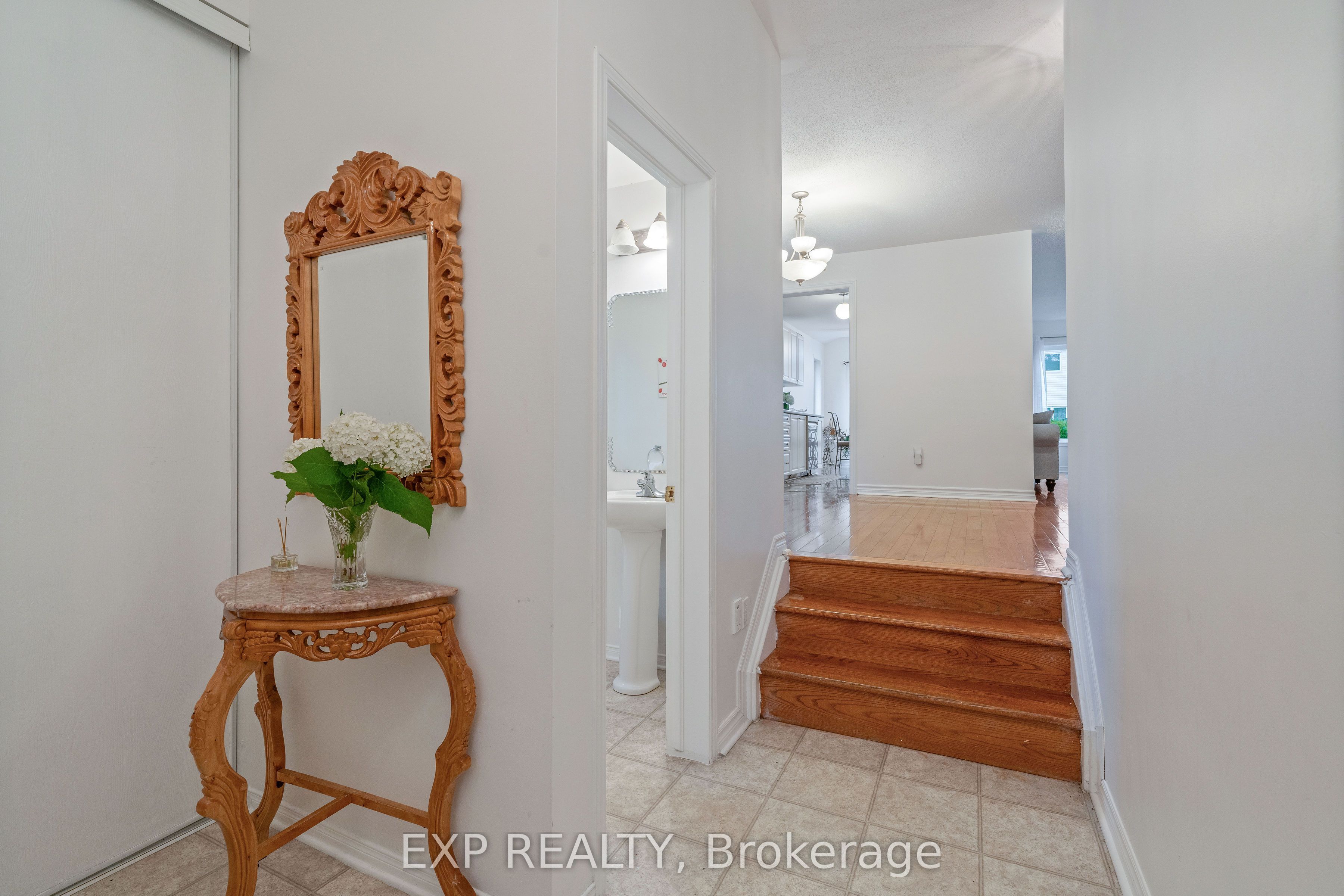 2181 Sunmeadow Street, Orleans - Cumberland and Area, ON K4A 4W1 photo 4