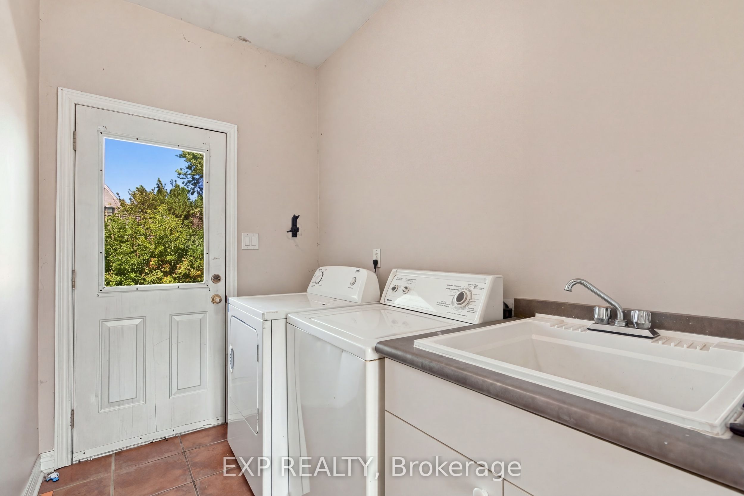 59 Parker Street, St. Catharines, ON L2S 1W1 photo 5