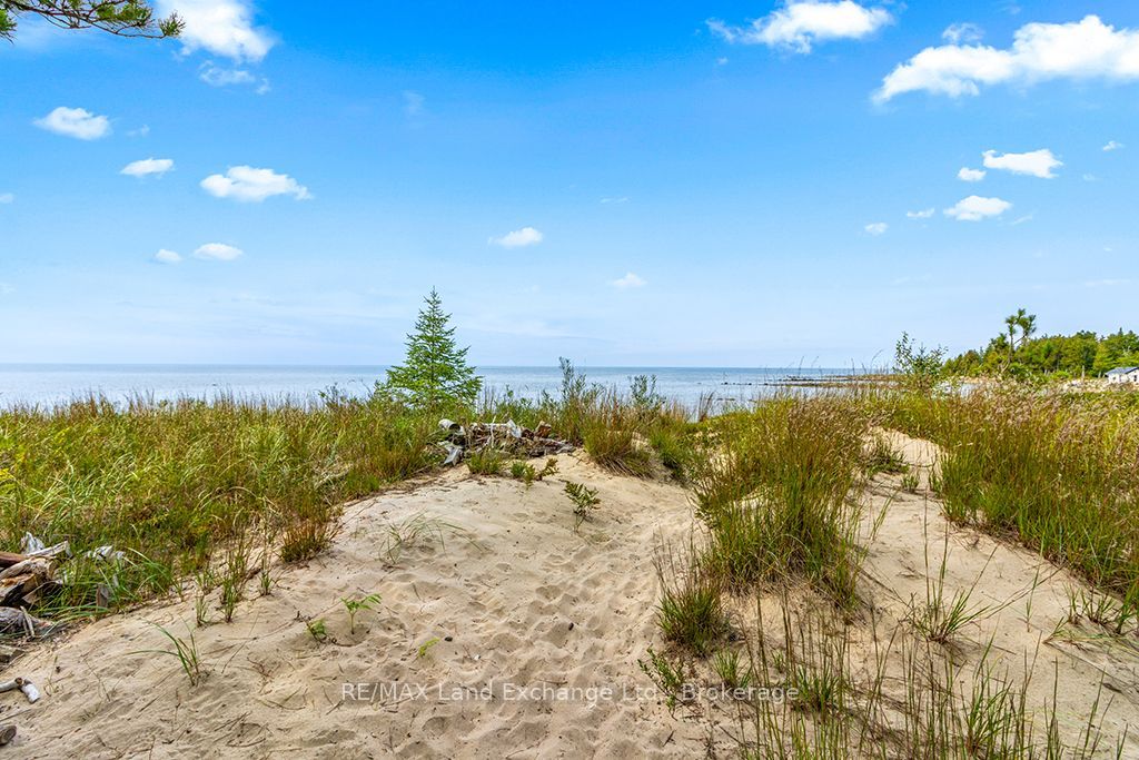 18 Cottage Park Road, Saugeen Shores, ON N0H 2C0 photo 4