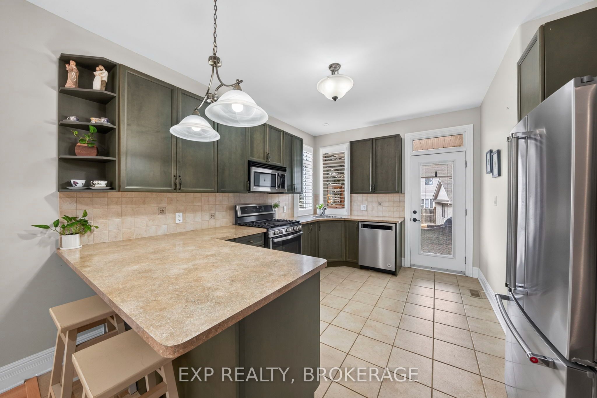 411 Abbot Street, Kingston, ON K7P 3J4 photo 5