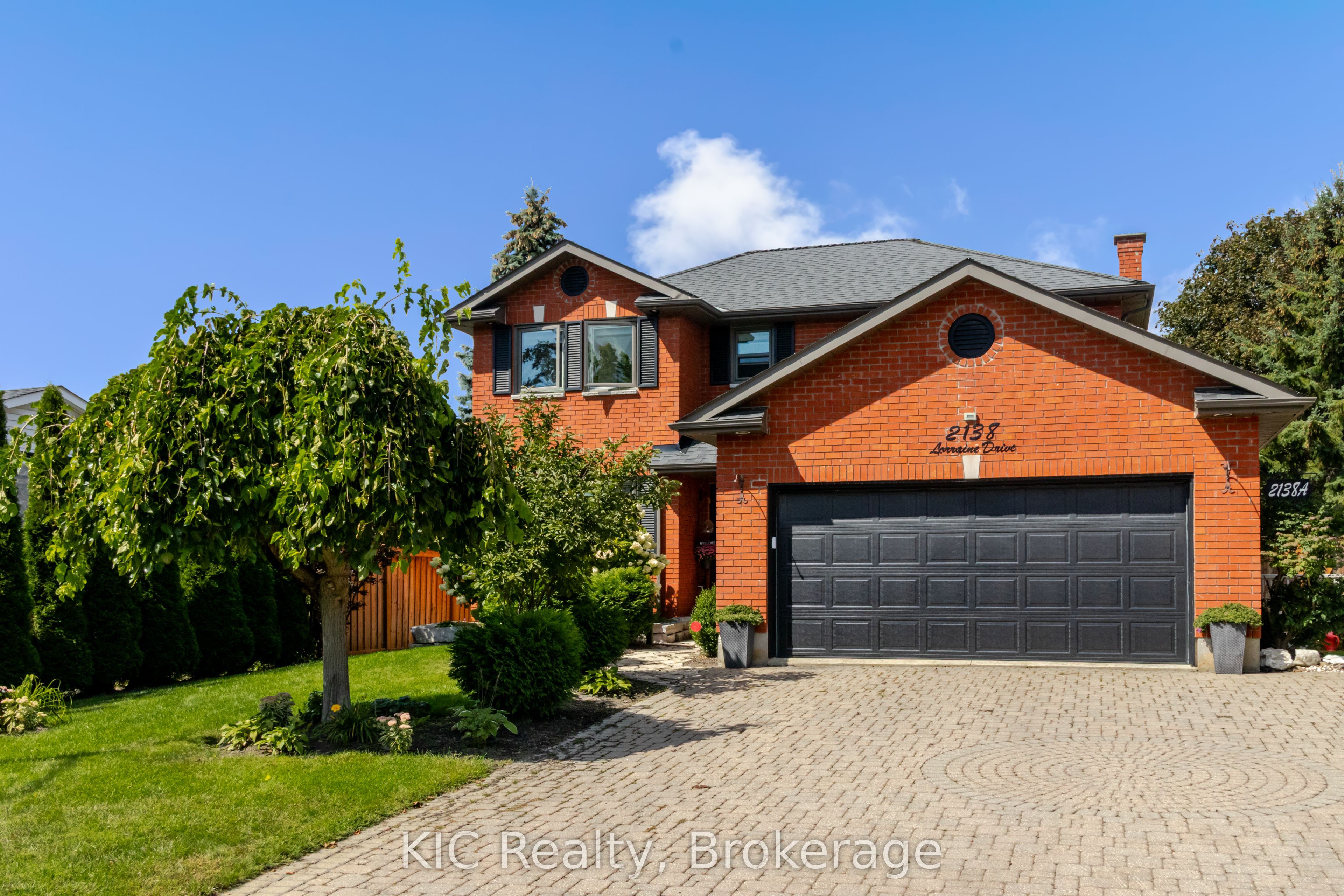 2138 Lorraine Drive, Peterborough, ON K9L 1X4