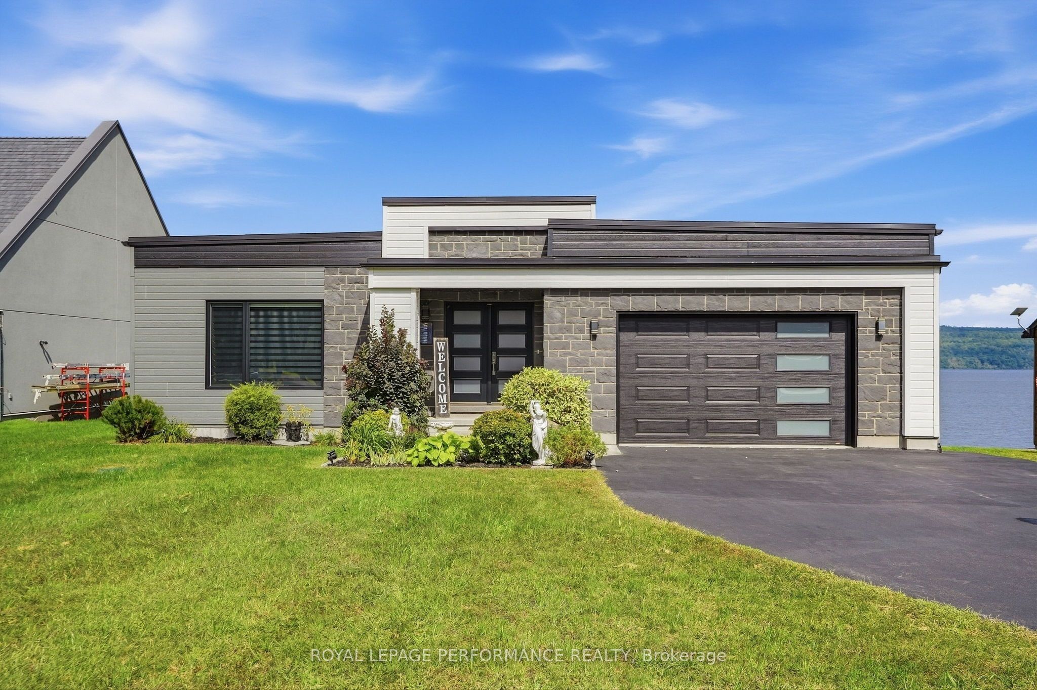 1984 Bay Road, Champlain, ON K0B 1K0