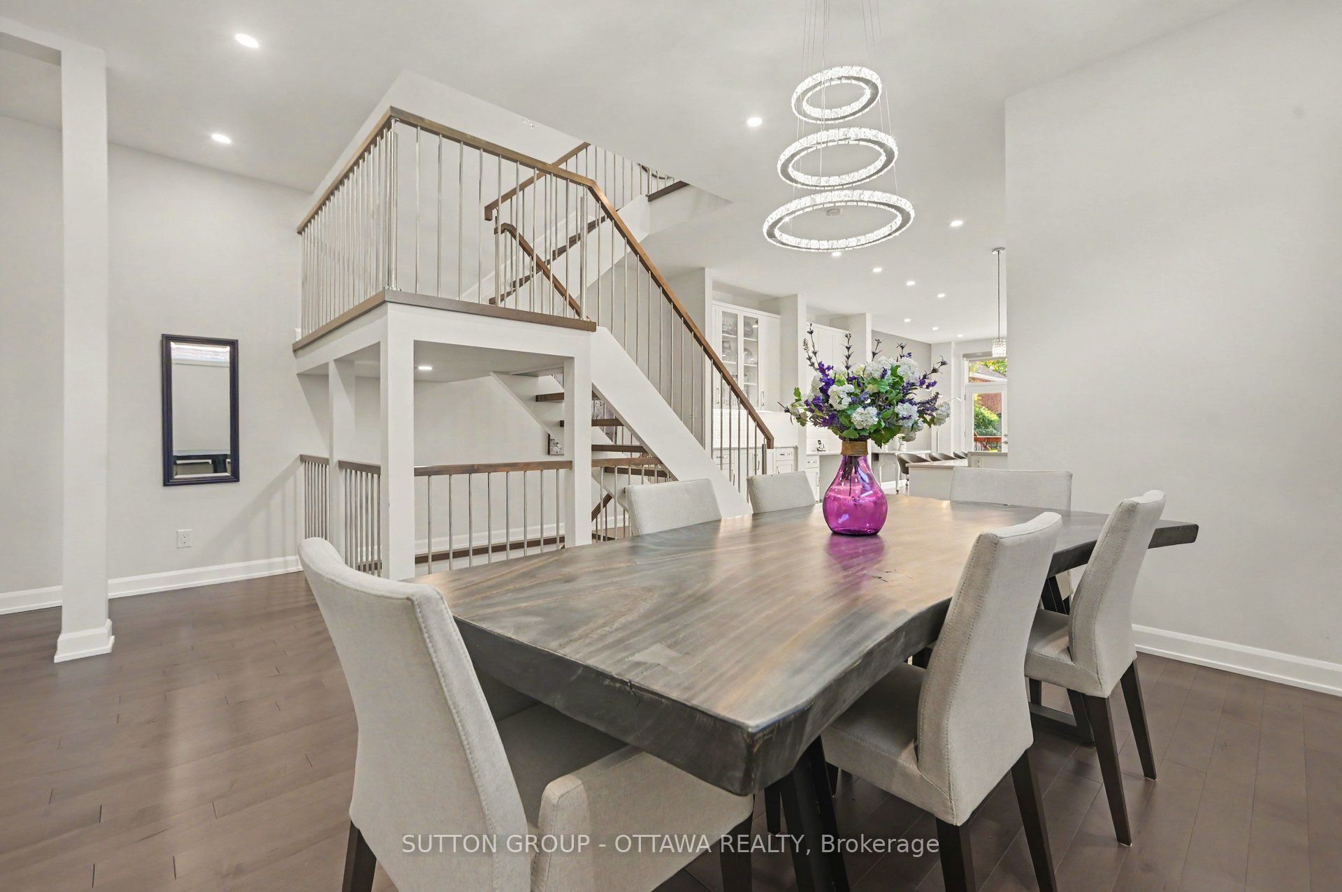 48B Byron Avenue, Tunneys Pasture and Ottawa West, ON K1Y 3J1 photo 5