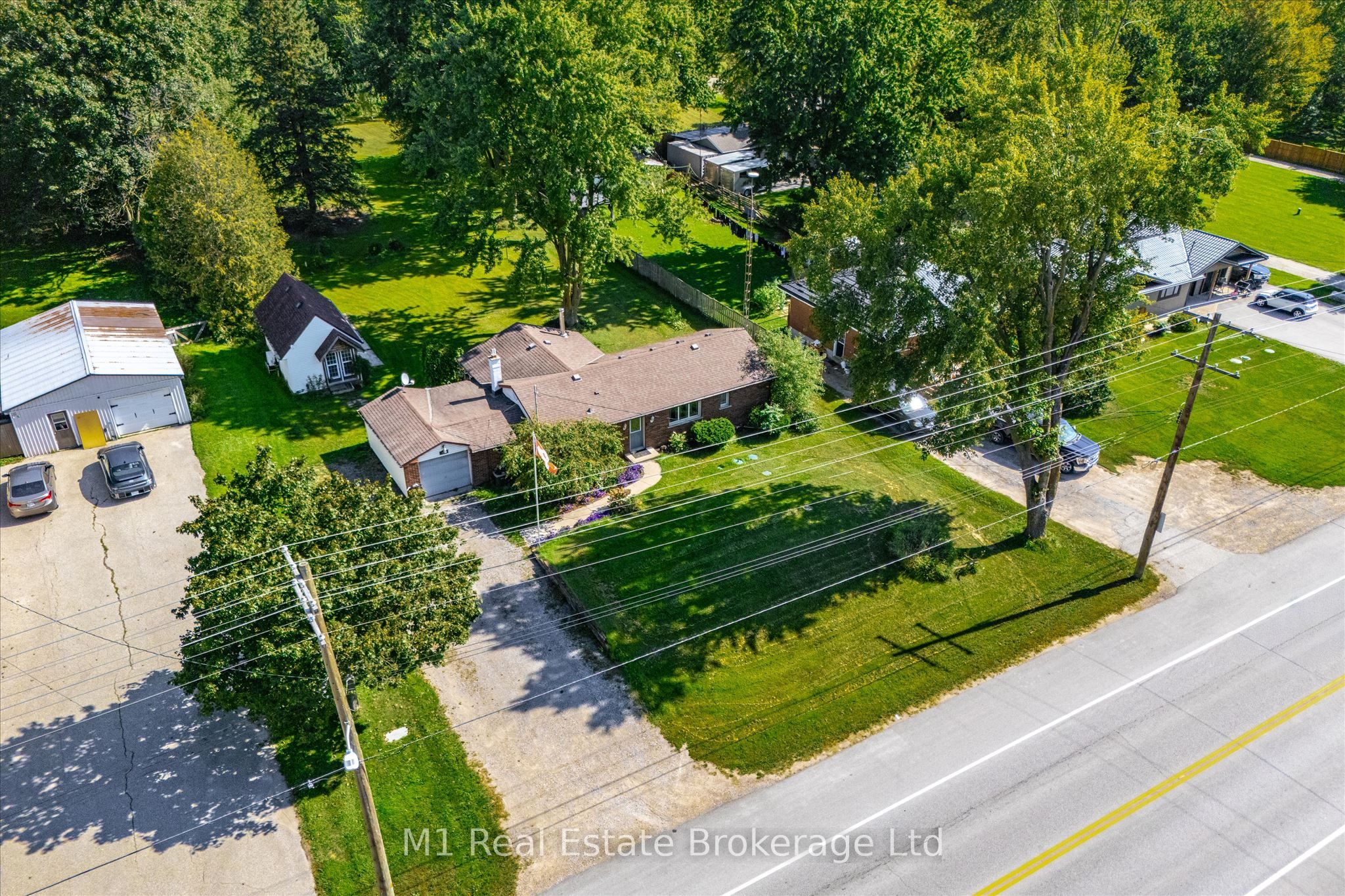 120 Wellington 7 Road, Centre Wellington, ON N0B 1S0 photo 4