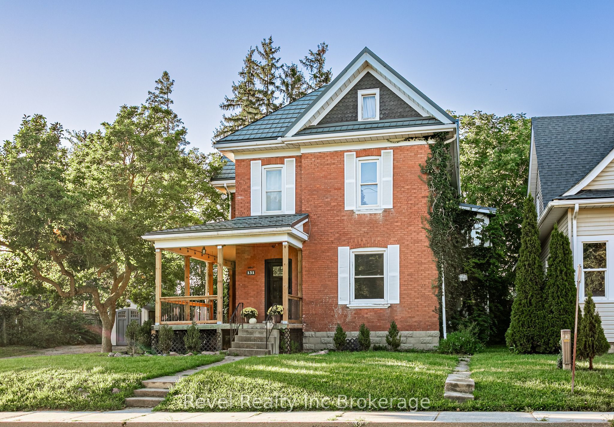 131 King Street E, Ingersoll, ON N5C 1G8 photo 2
