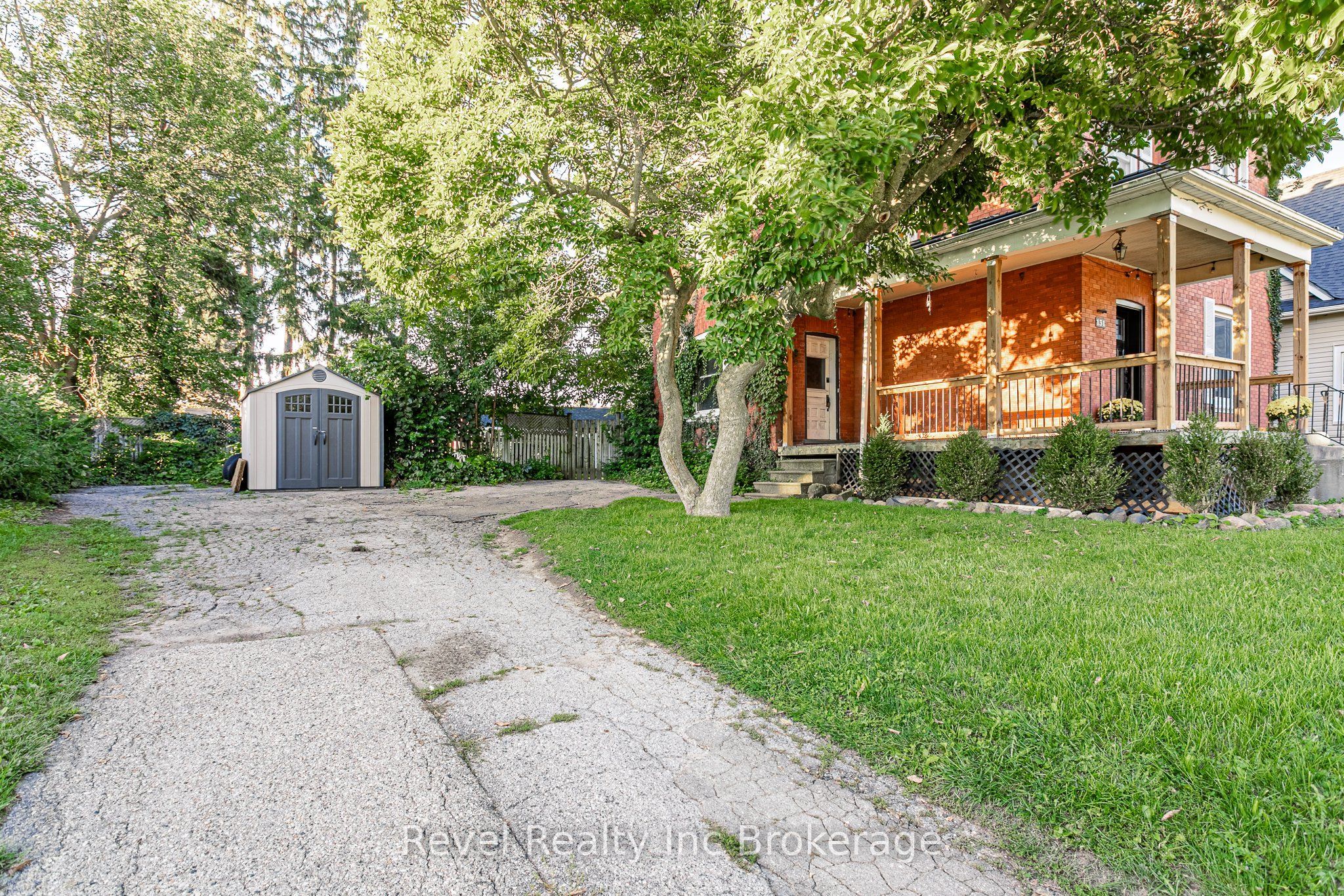 131 King Street E, Ingersoll, ON N5C 1G8 photo 4