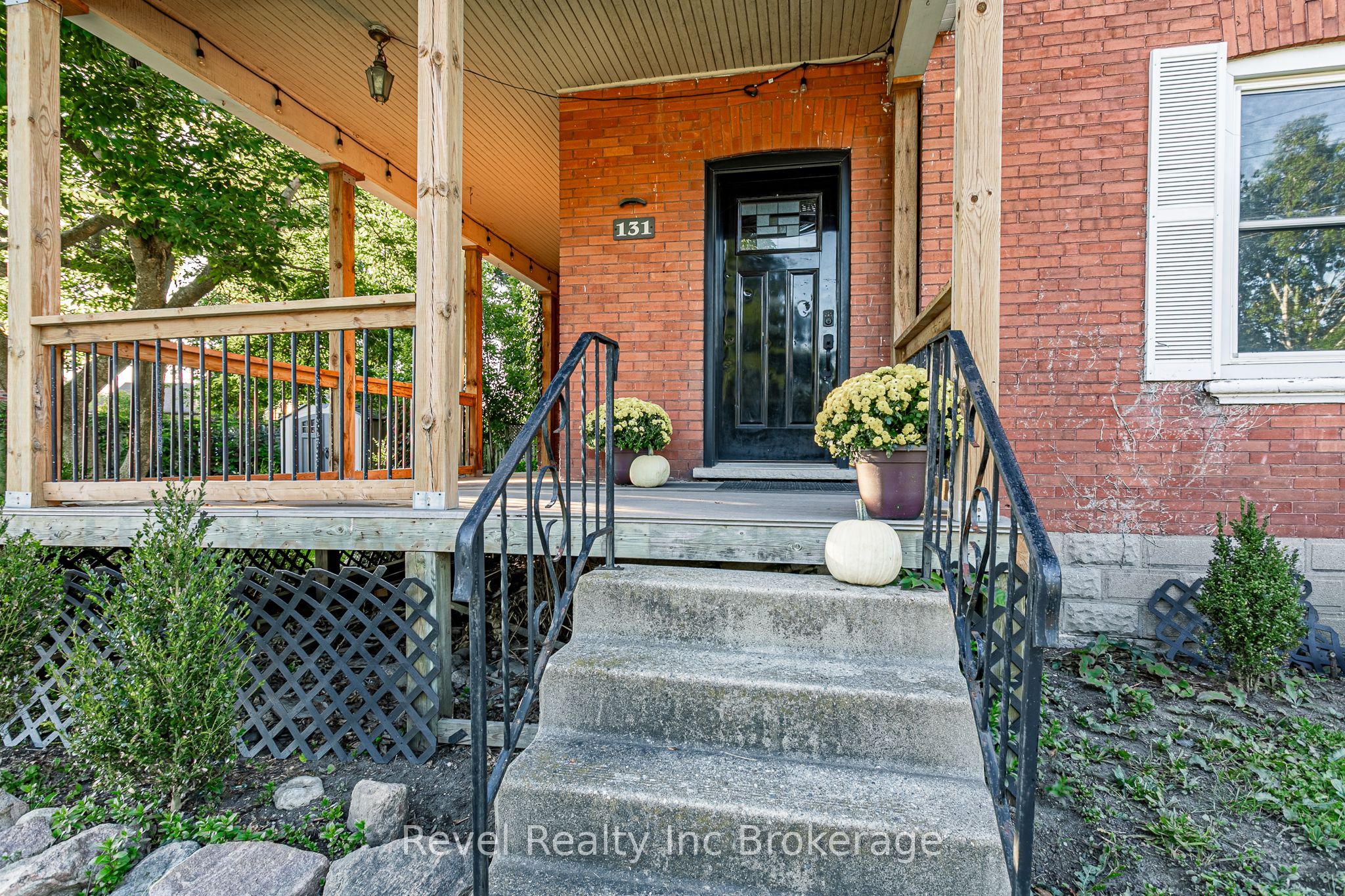 131 King Street E, Ingersoll, ON N5C 1G8 photo 5