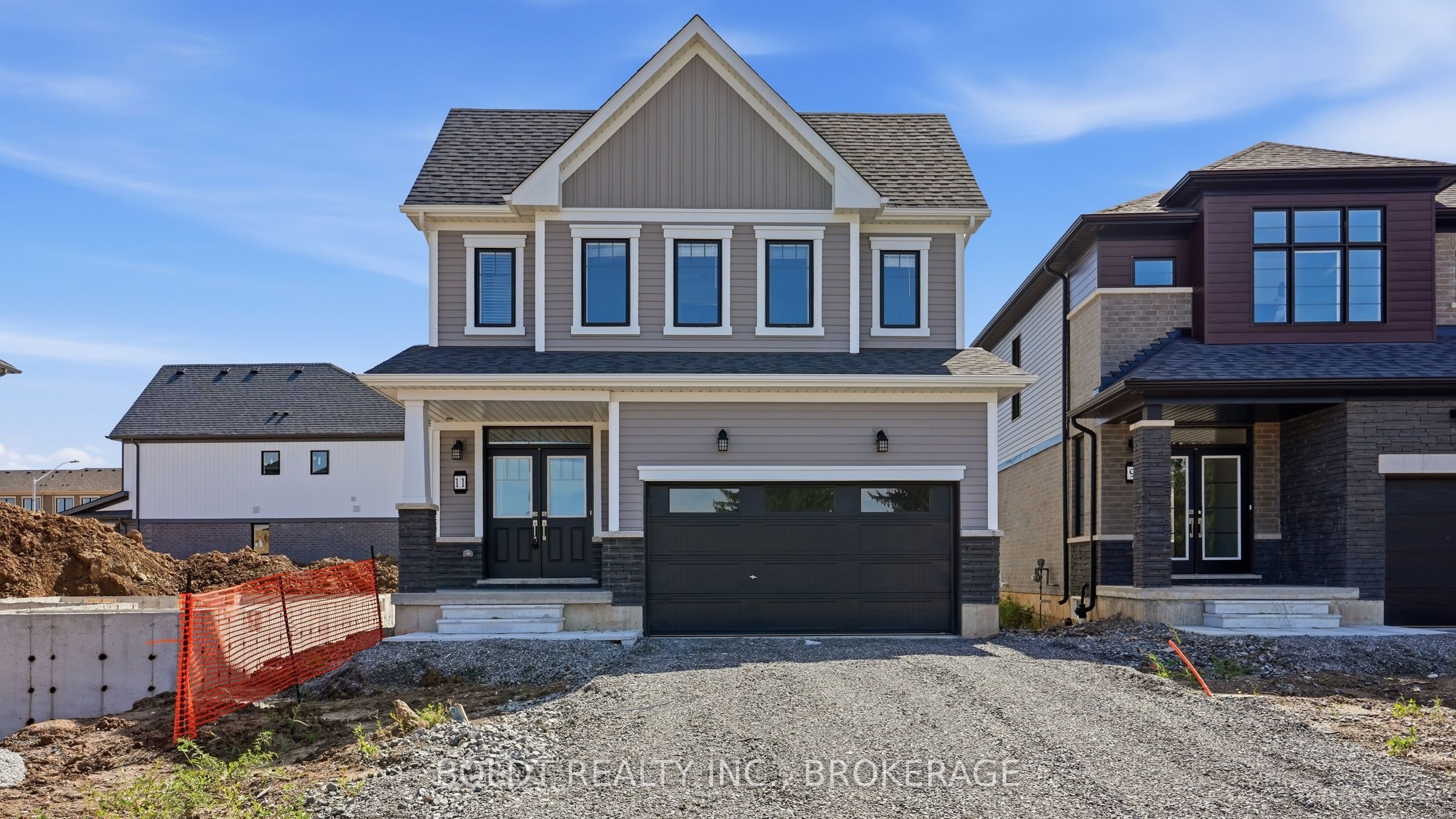 11 Derose Avenue, Thorold, ON L2V 0R1 photo 2