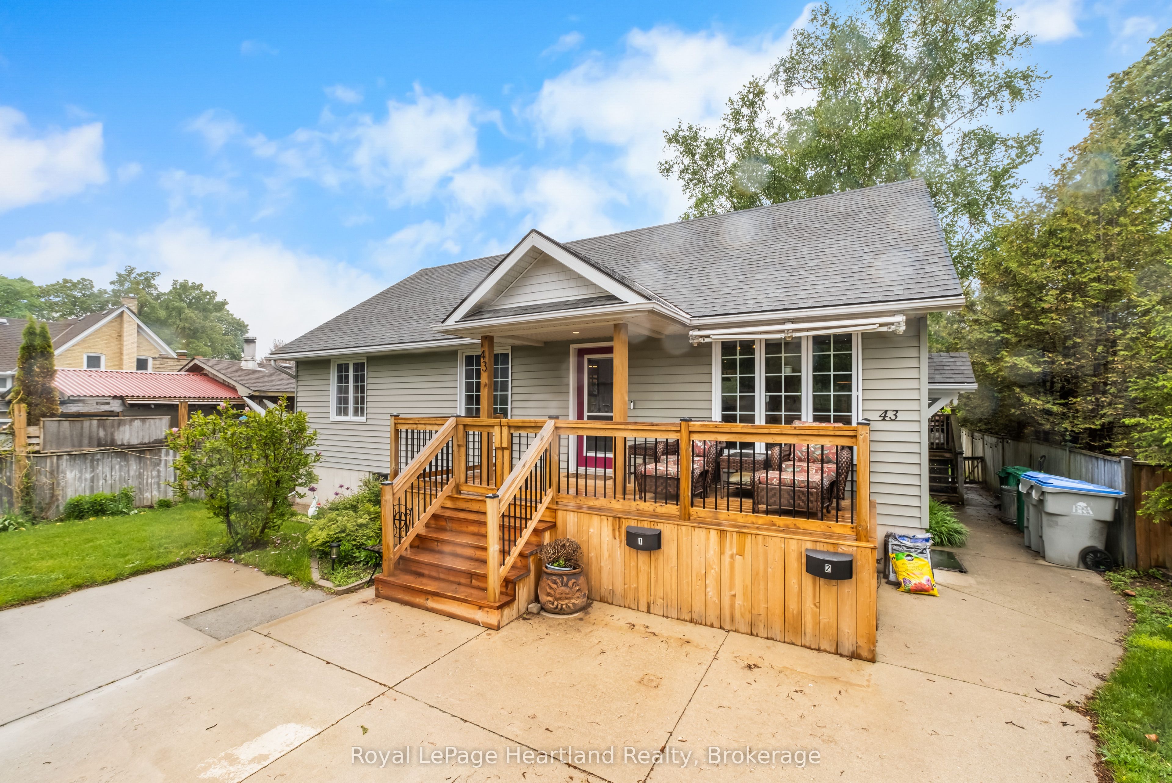 43 RAGLAN Street E 2, Goderich, ON N7A 1G6
