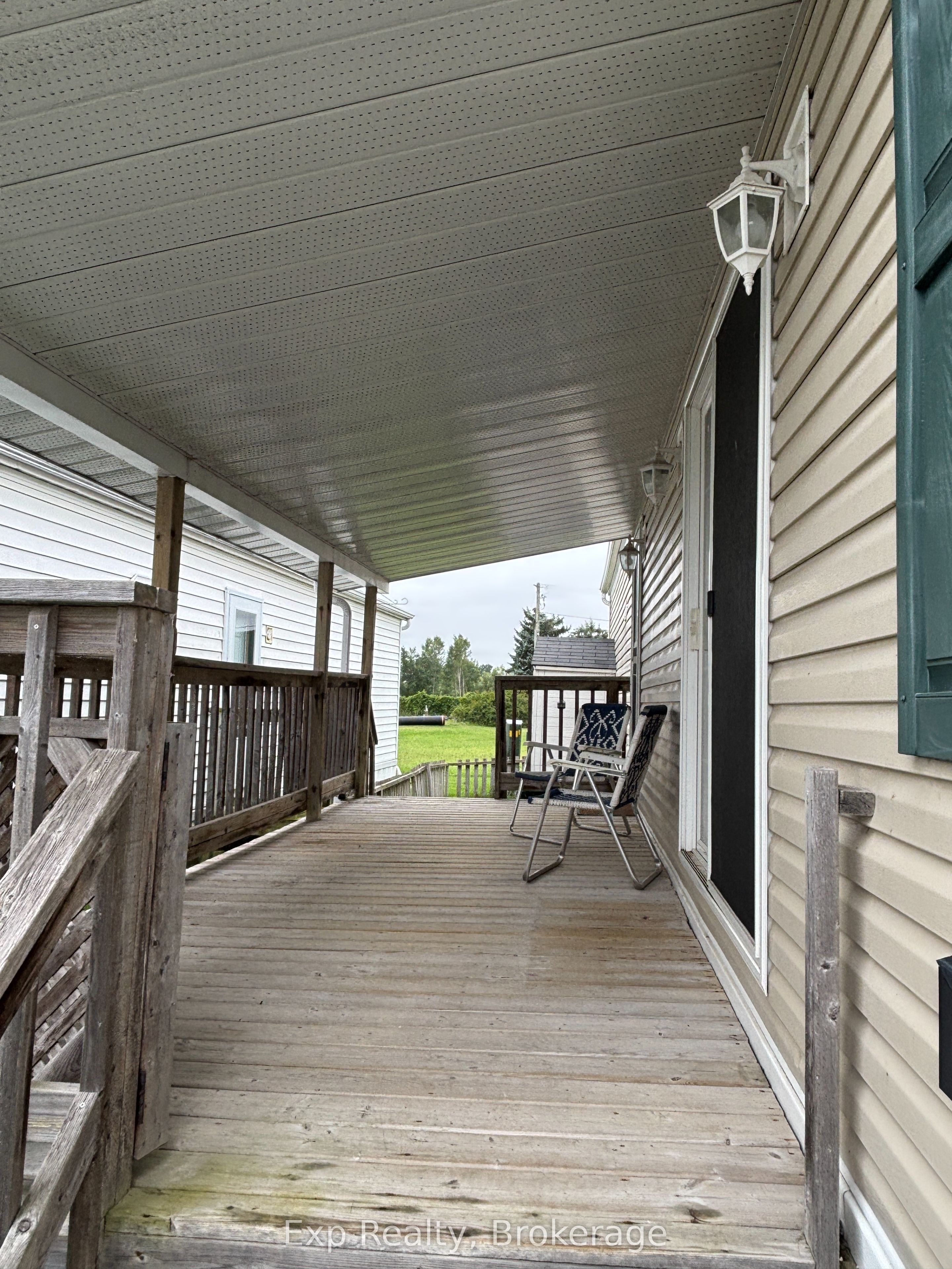 311 Dundas Street E 11, Quinte West, ON K8V 1M1 photo 3