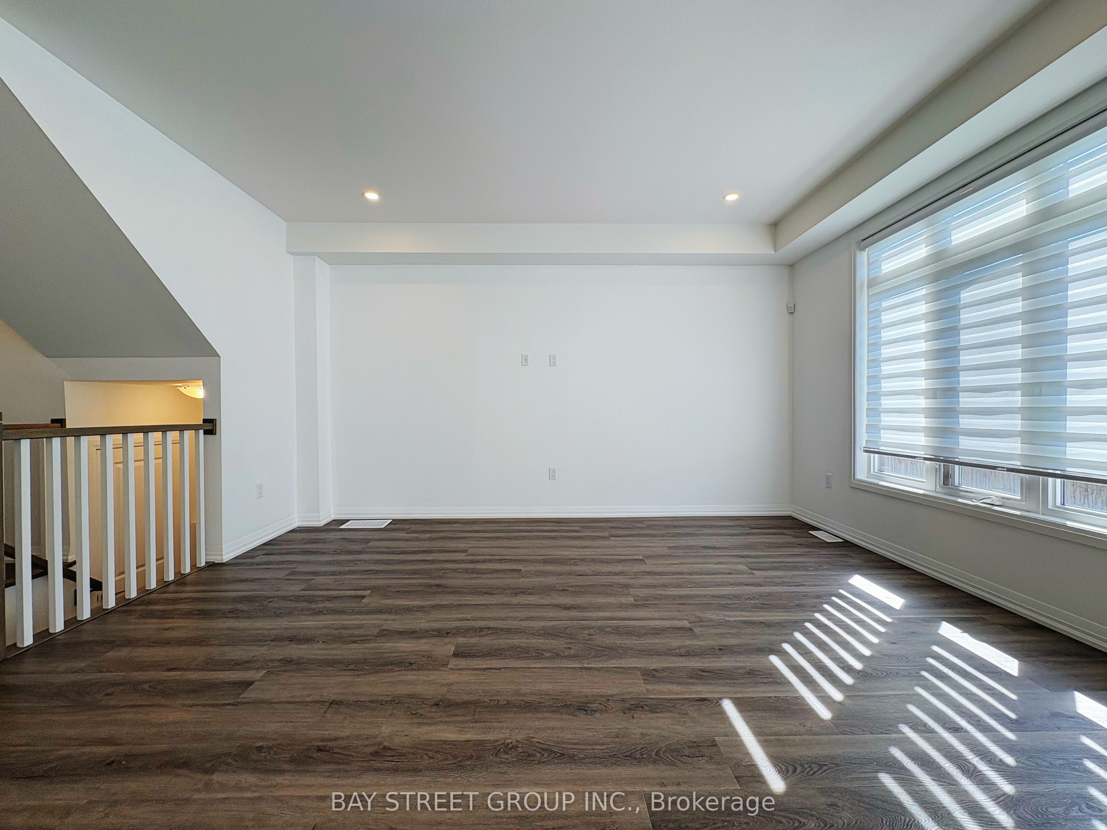 7405 Matteo Drive, Niagara Falls, ON L2H 2Y6 photo 4