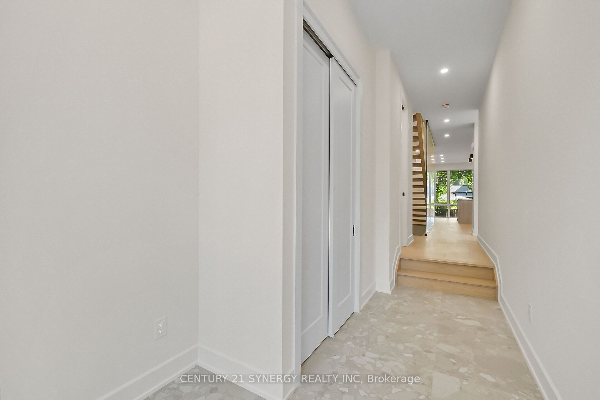 83 Boyce Avenue, Britannia - Lincoln Heights and Area, ON K2B 6J1 photo 4