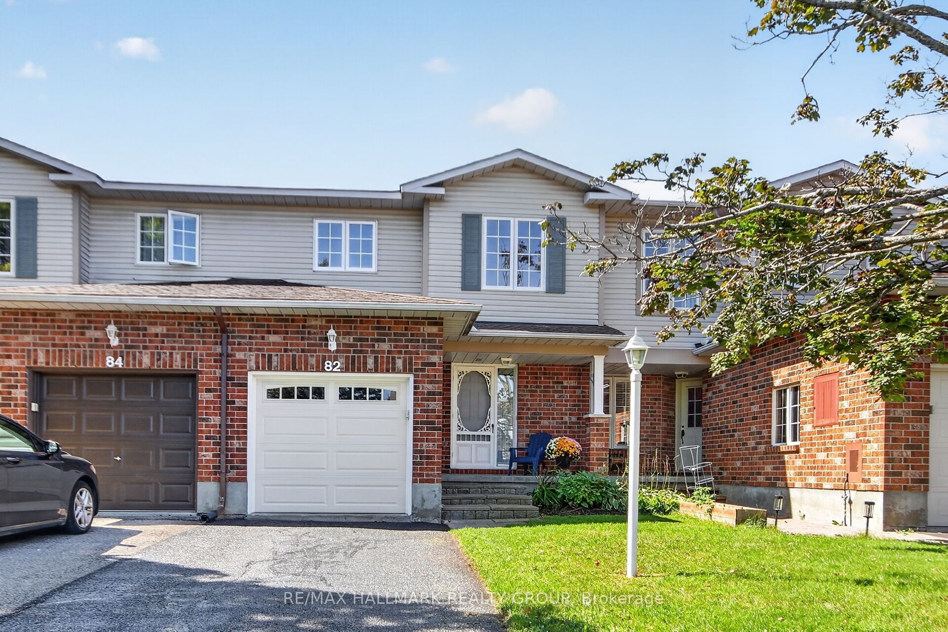 82 Whalings Circle, Stittsville - Munster - Richmond, ON K2S 1S4