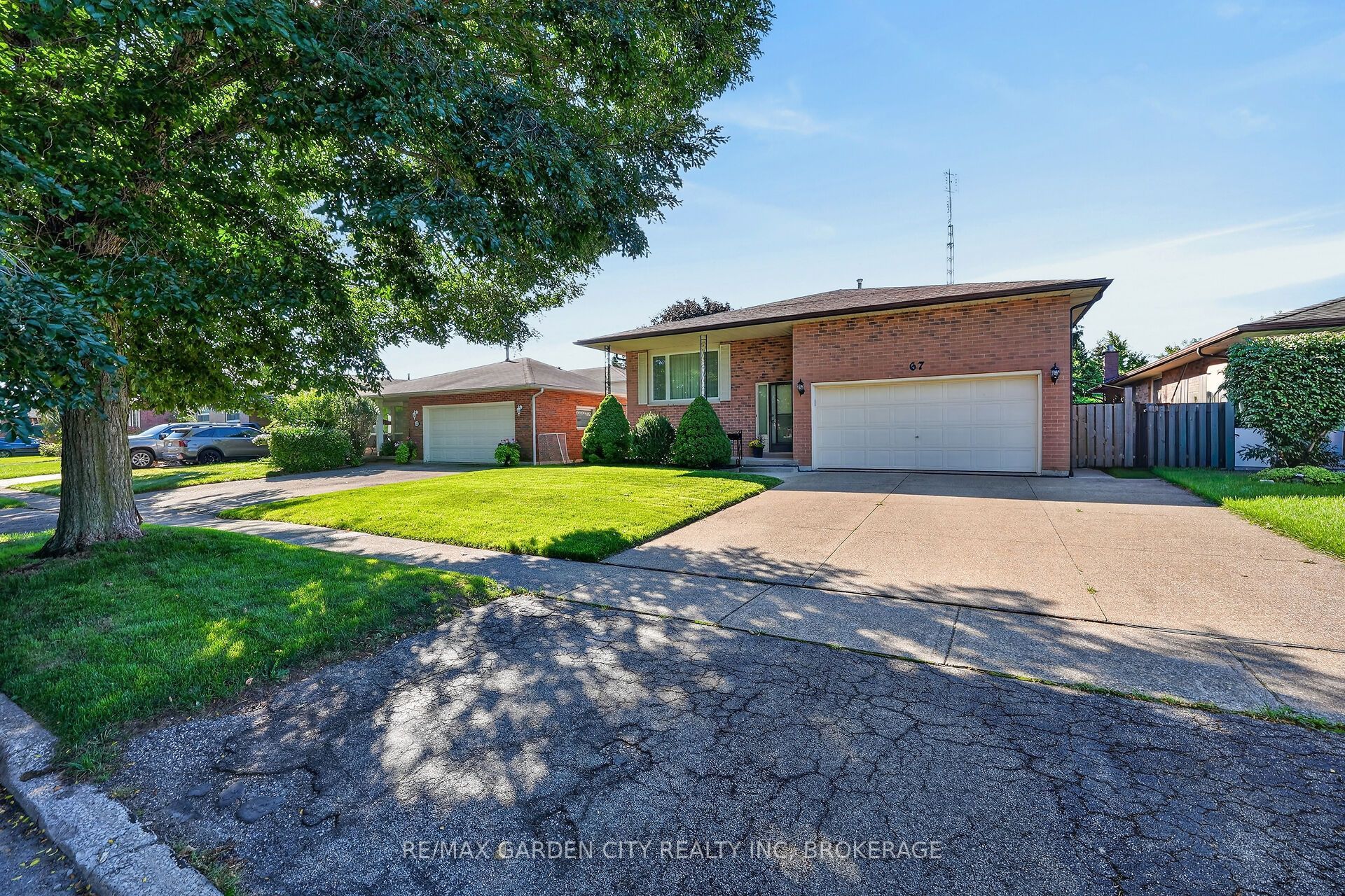 67 College Park Drive, Welland, ON L3C 6Z7 photo 2