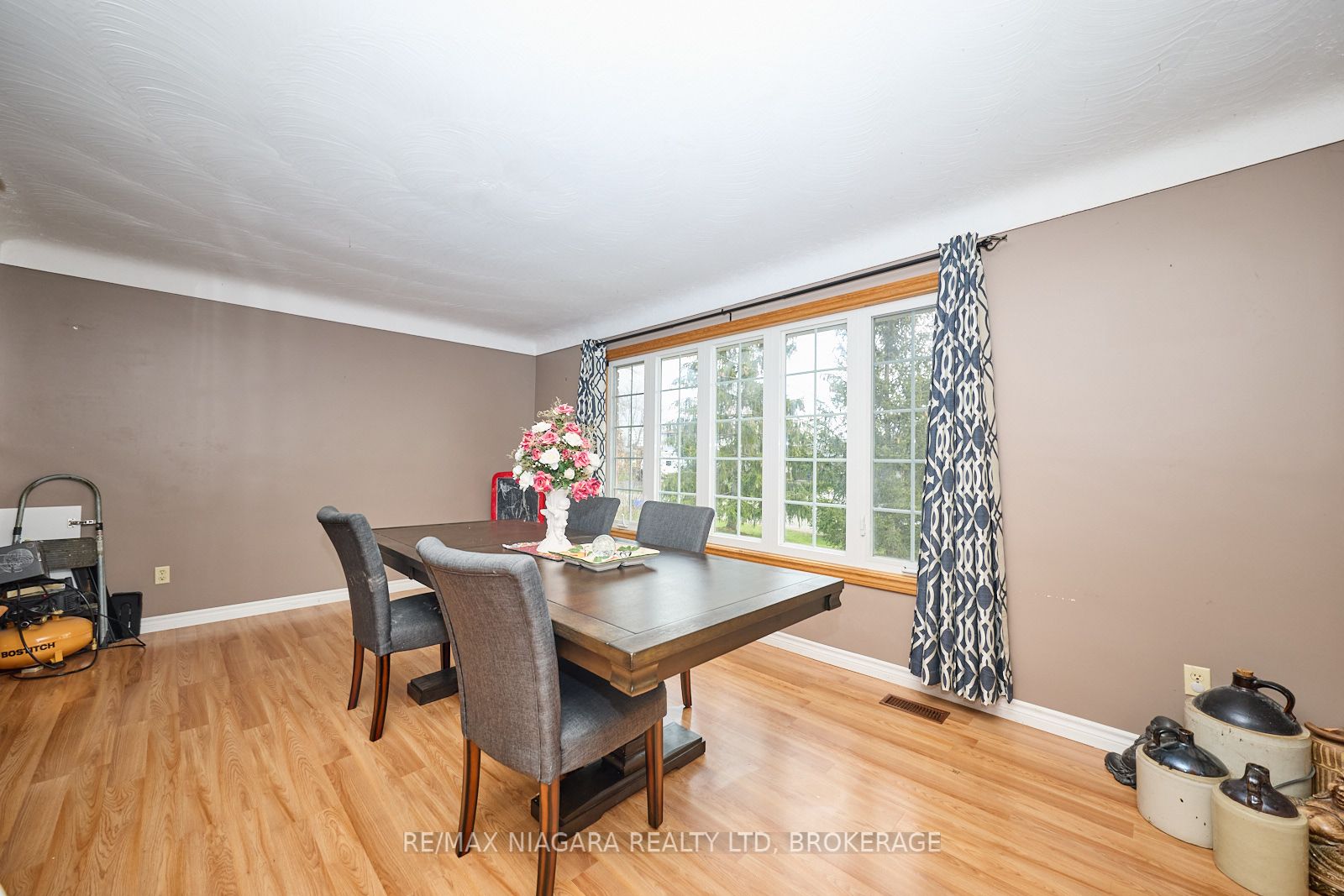 953 Grandview Road, Fort Erie, ON L2A 5R4 photo 5