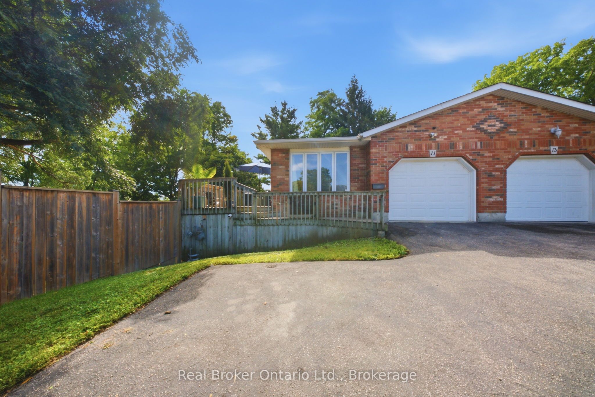 11 Dundas Street W, Brant, ON N3L 1E9 photo 2