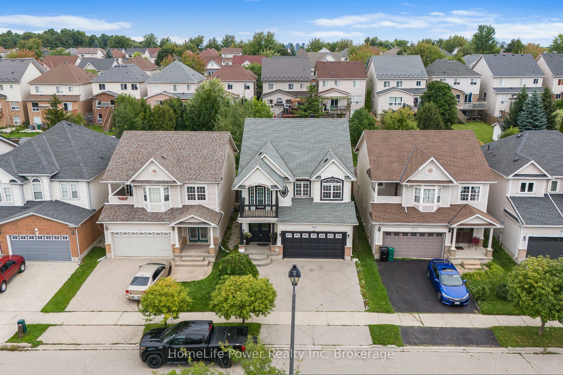 765 BRANDENBURG Boulevard, Waterloo, ON N2T 2W9 photo 3