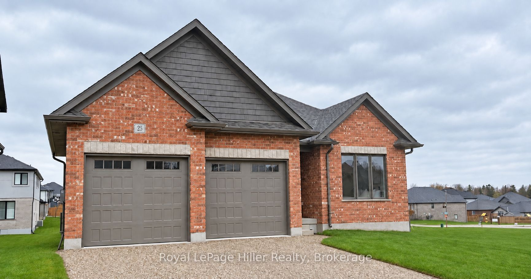 25 Avery Place, Perth East, ON N0K 1M0 photo 2