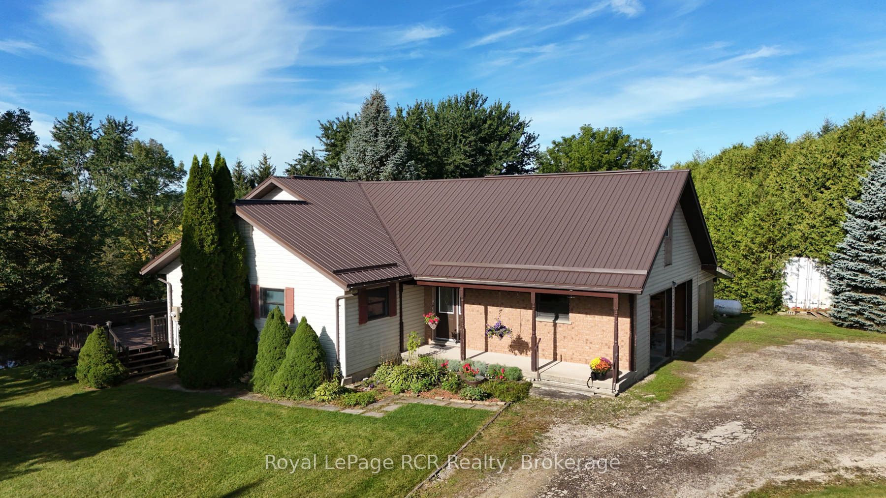 9870 Creek Road, Minto, ON N0G 1M0