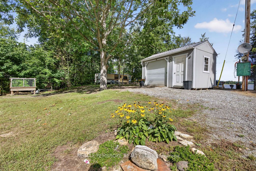 141A Sullivan Point Road, Laurentian Valley, ON K8A 6W2 photo 5