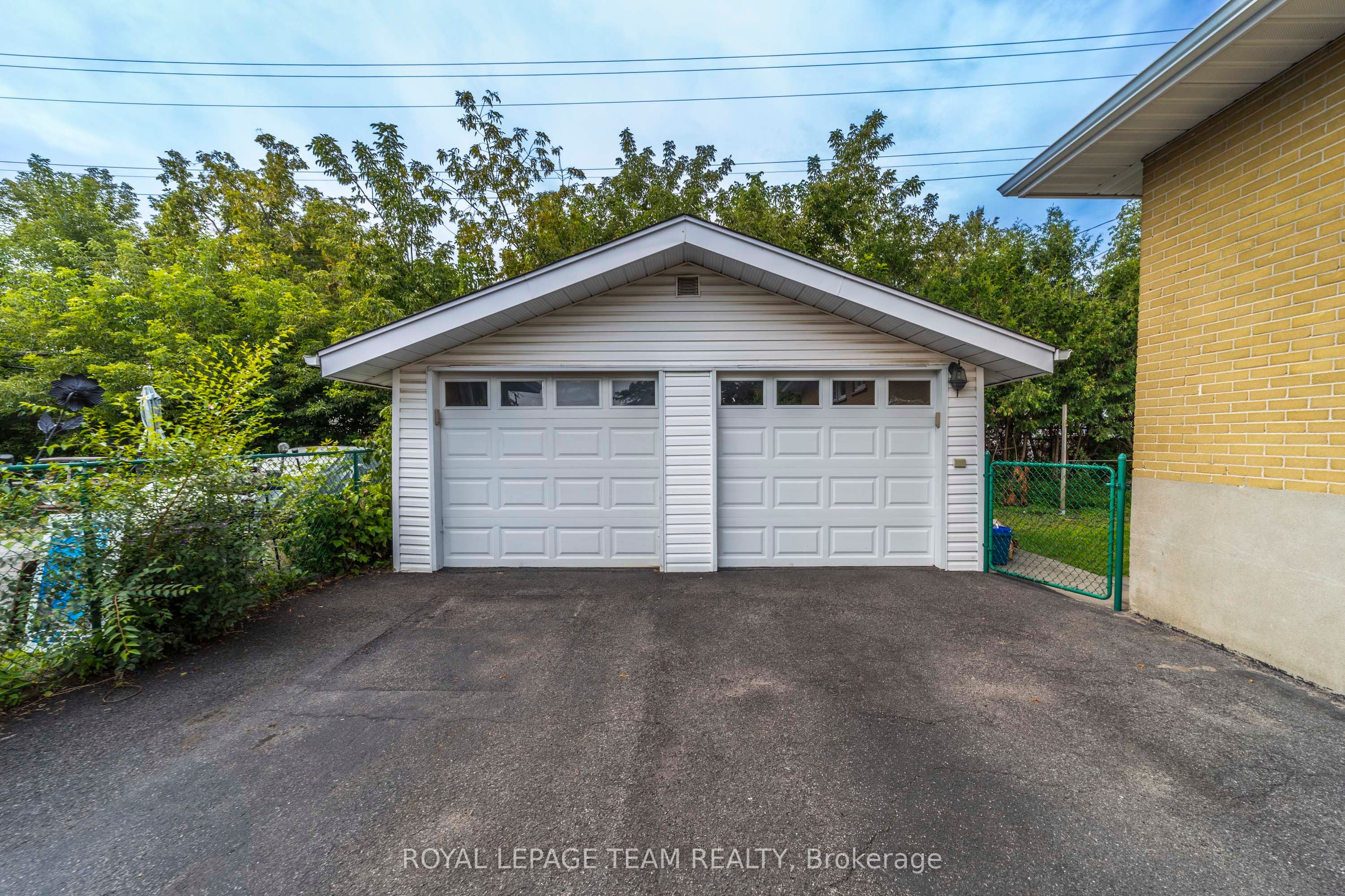 676 Borthwick Avenue, Overbrook - Castleheights and Area, ON K1K 2M2 photo 5