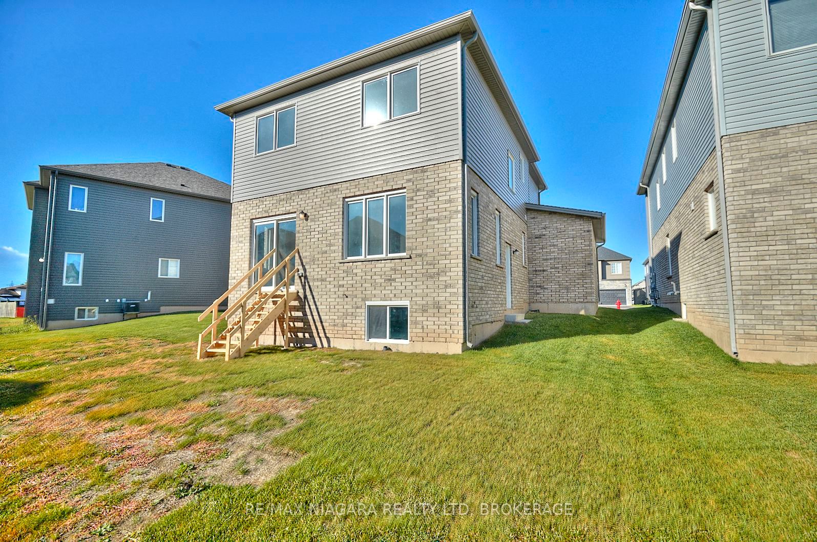 226 Bethune Avenue, Welland, ON L3B 0H6 photo 3