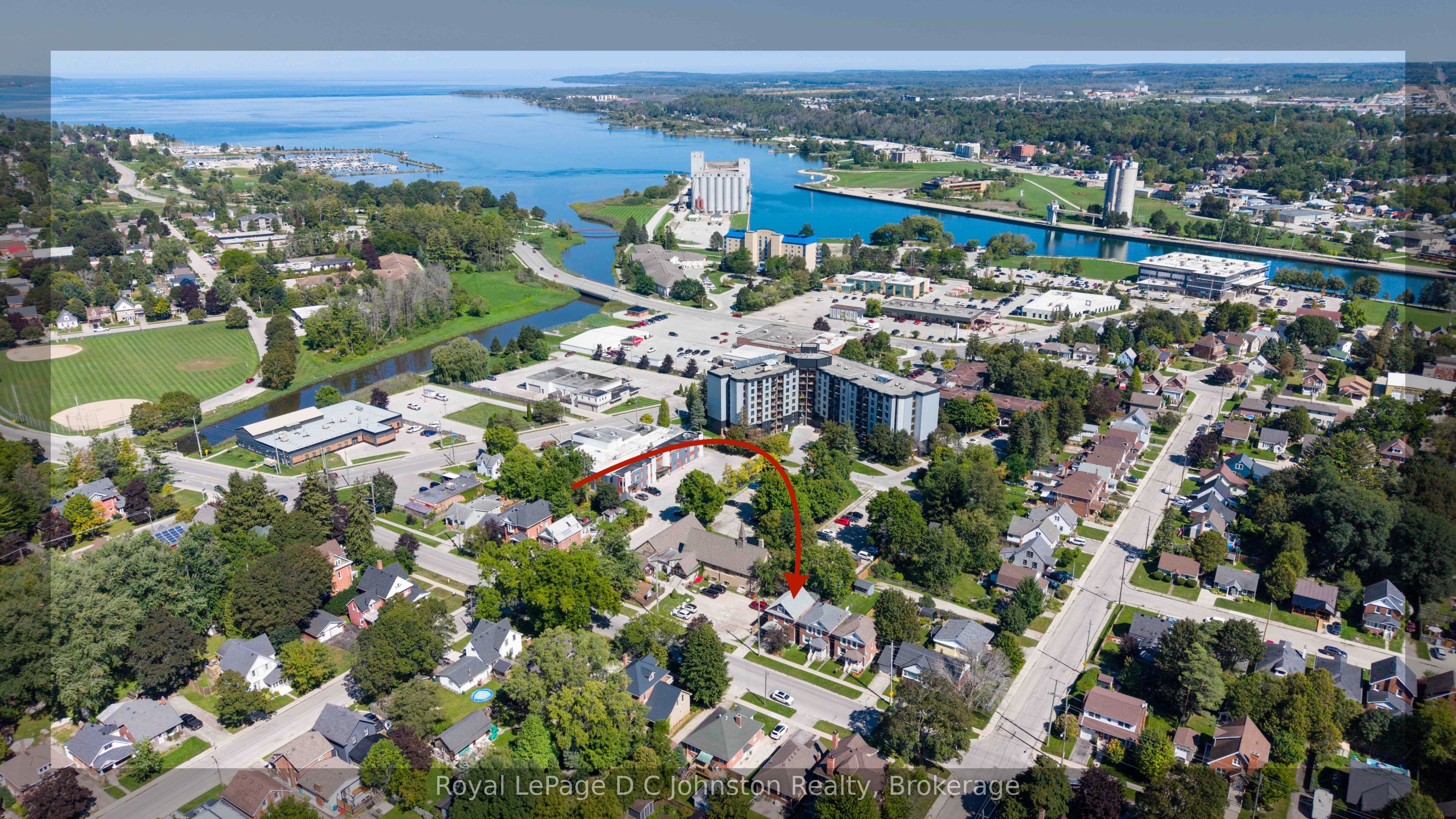 1321 4th Avenue W, Owen Sound, ON N4K 4W9 photo 2