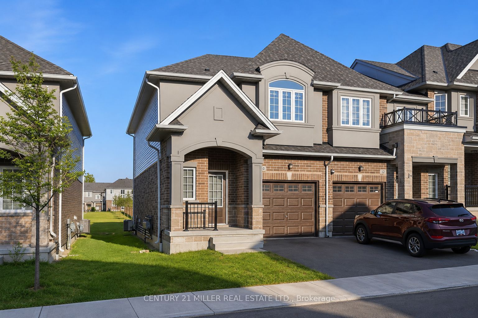 10 Linden Park Lane, Hamilton, ON L9A 1Y1 photo 2