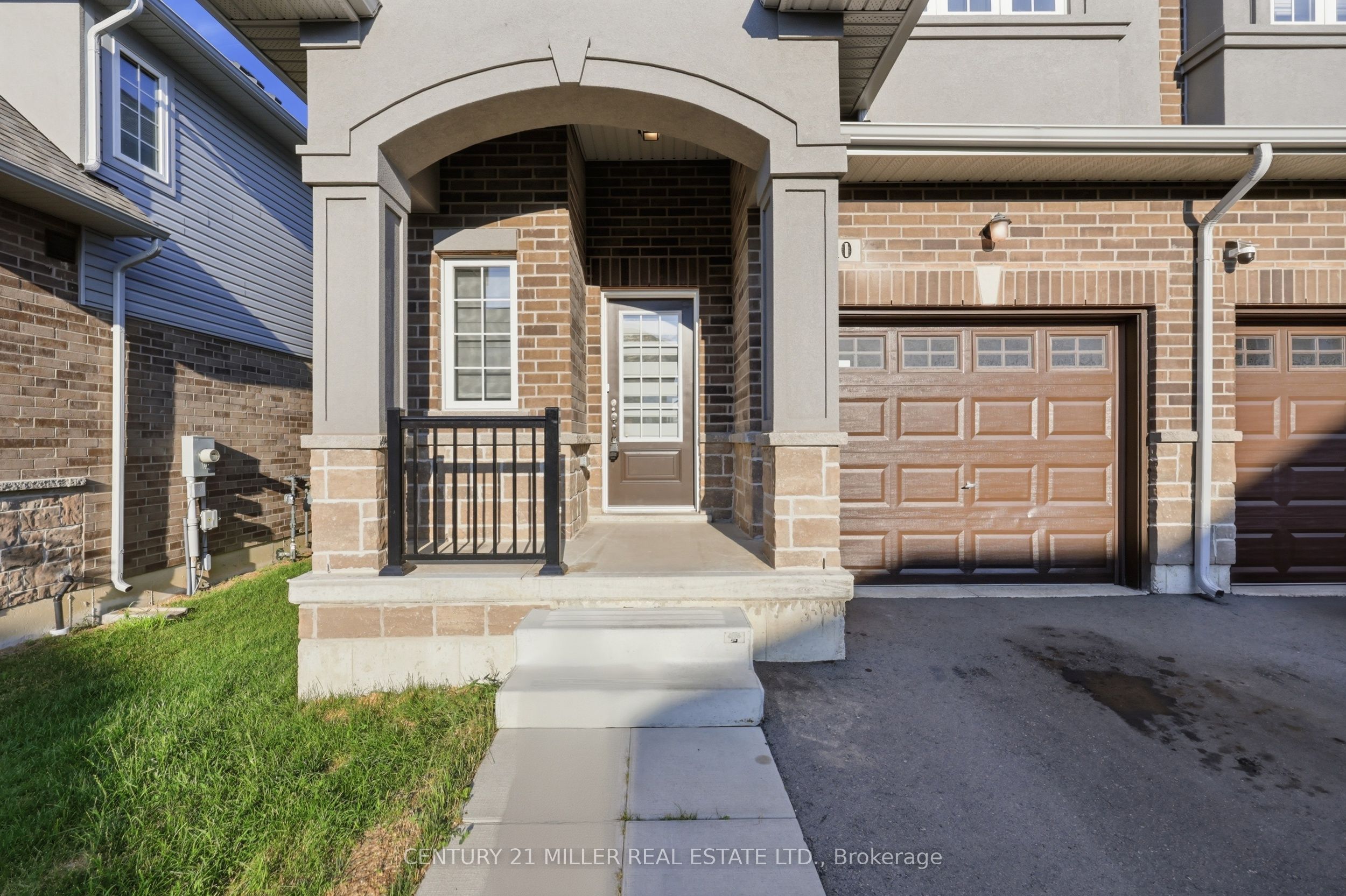 10 Linden Park Lane, Hamilton, ON L9A 1Y1 photo 4