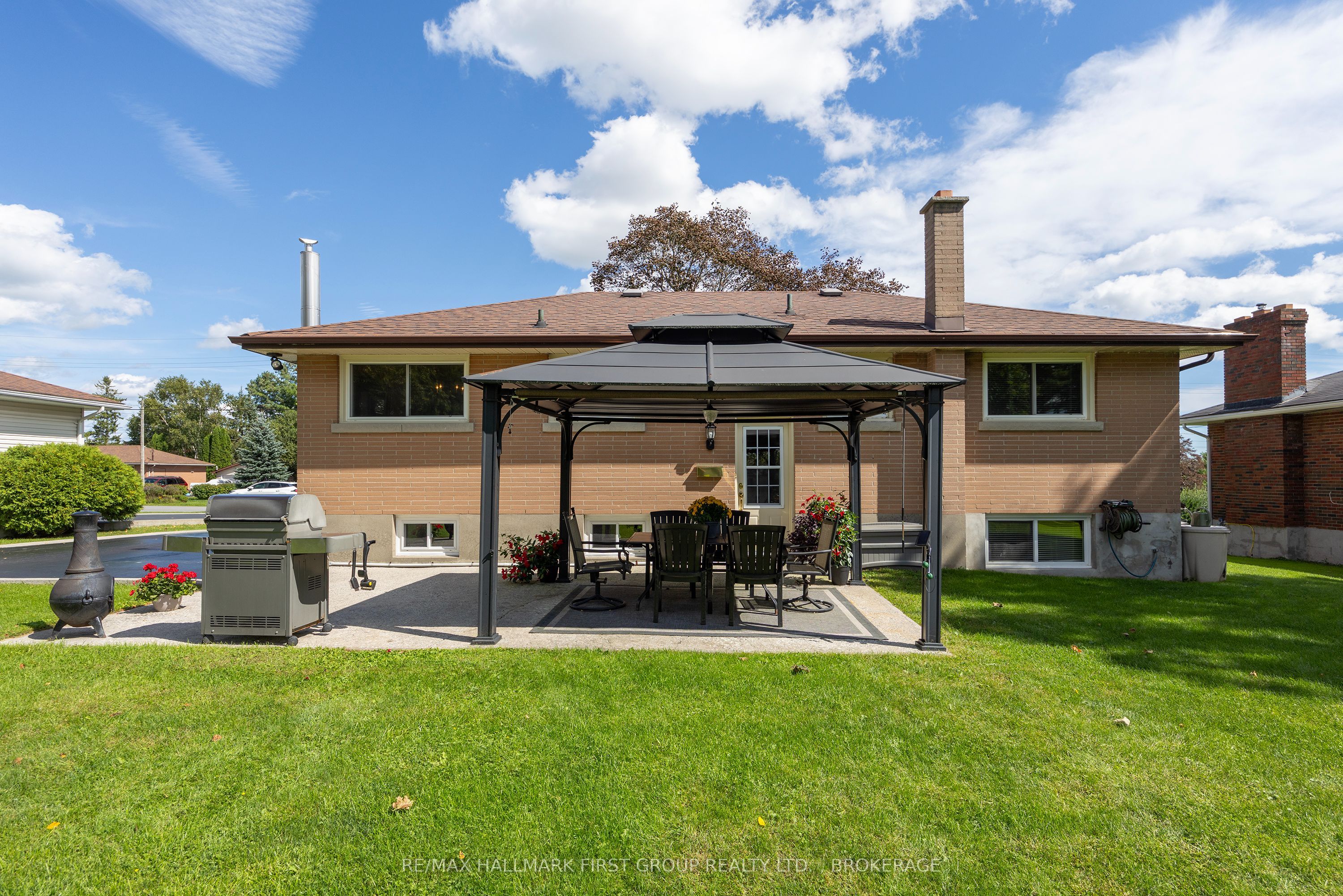 1449 Avondale Crescent, Kingston, ON K7P 2V3 photo 3