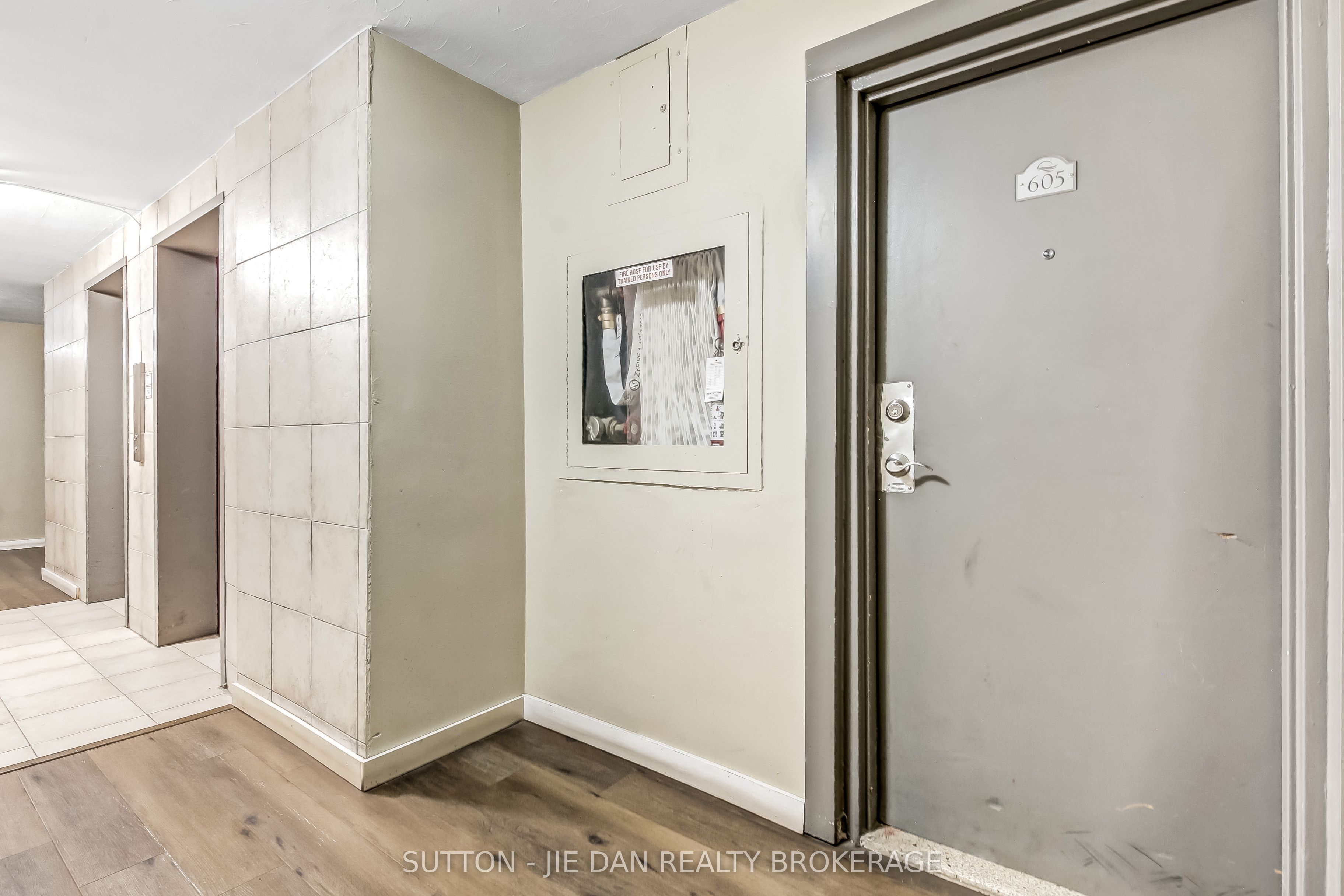 583 Mornington Avenue 605, London East, ON N5Y 3E9 photo 3